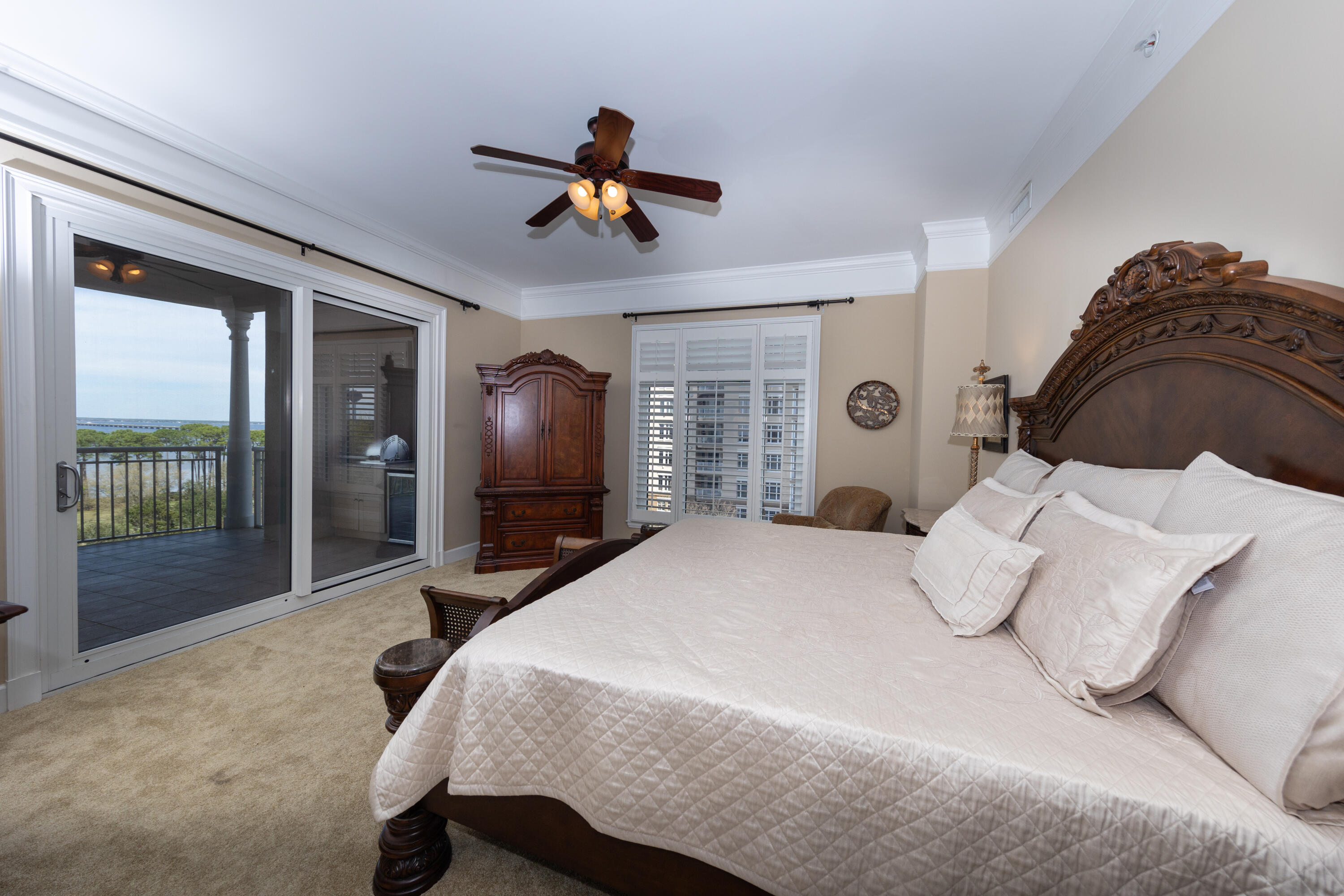 ONE WATER PLACE AT KELLY PLANTATION - Residential