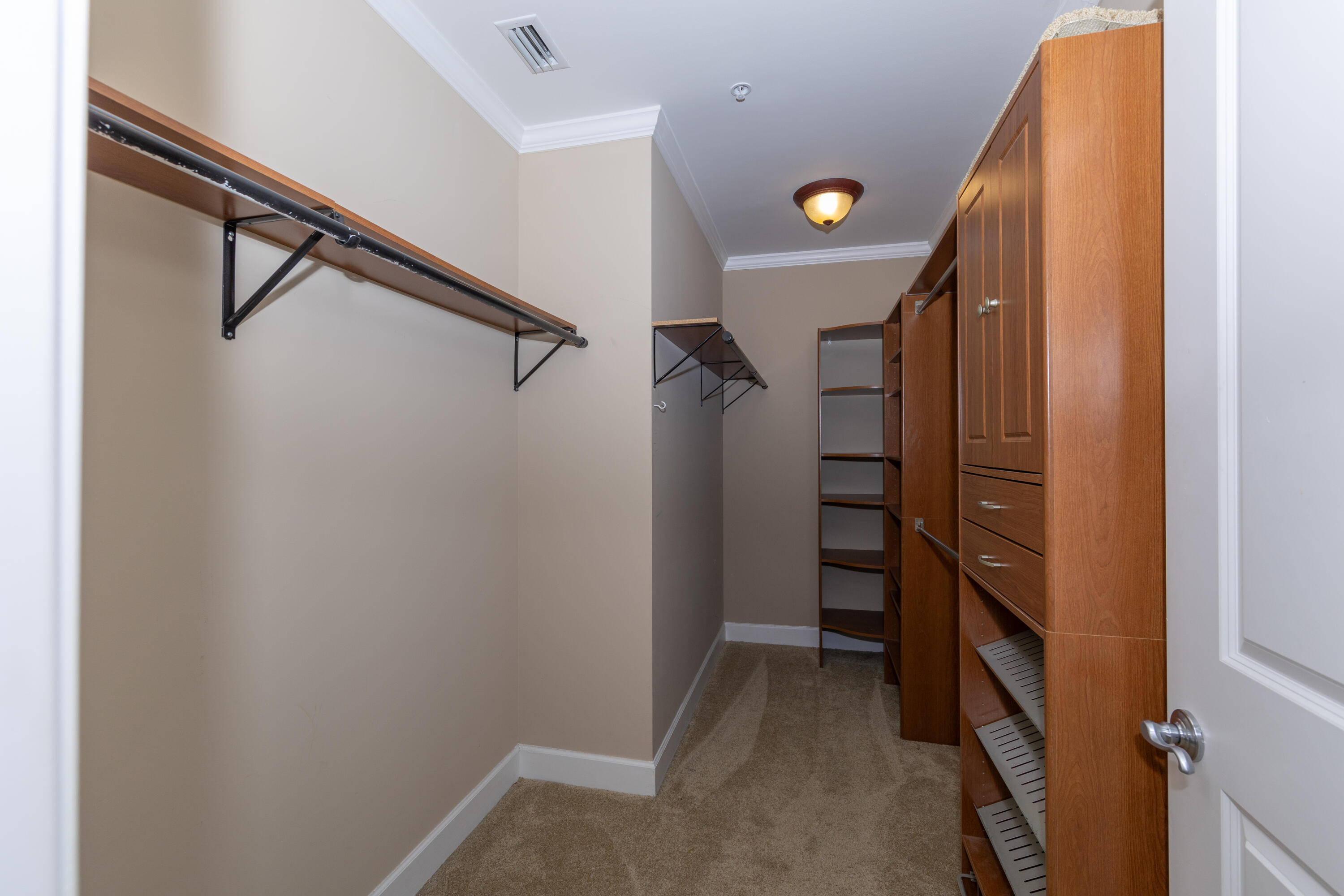 ONE WATER PLACE AT KELLY PLANTATION - Residential