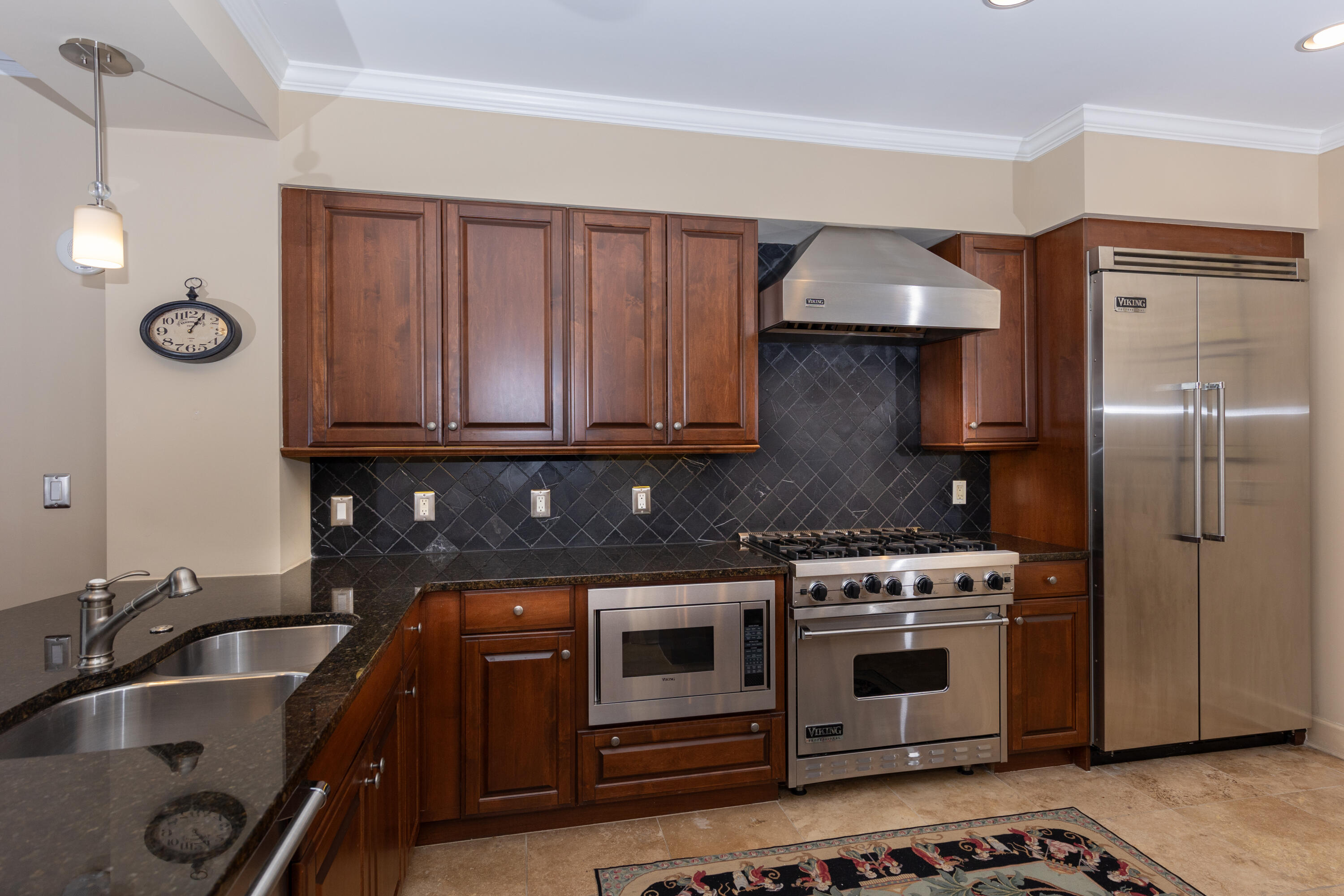 ONE WATER PLACE AT KELLY PLANTATION - Residential