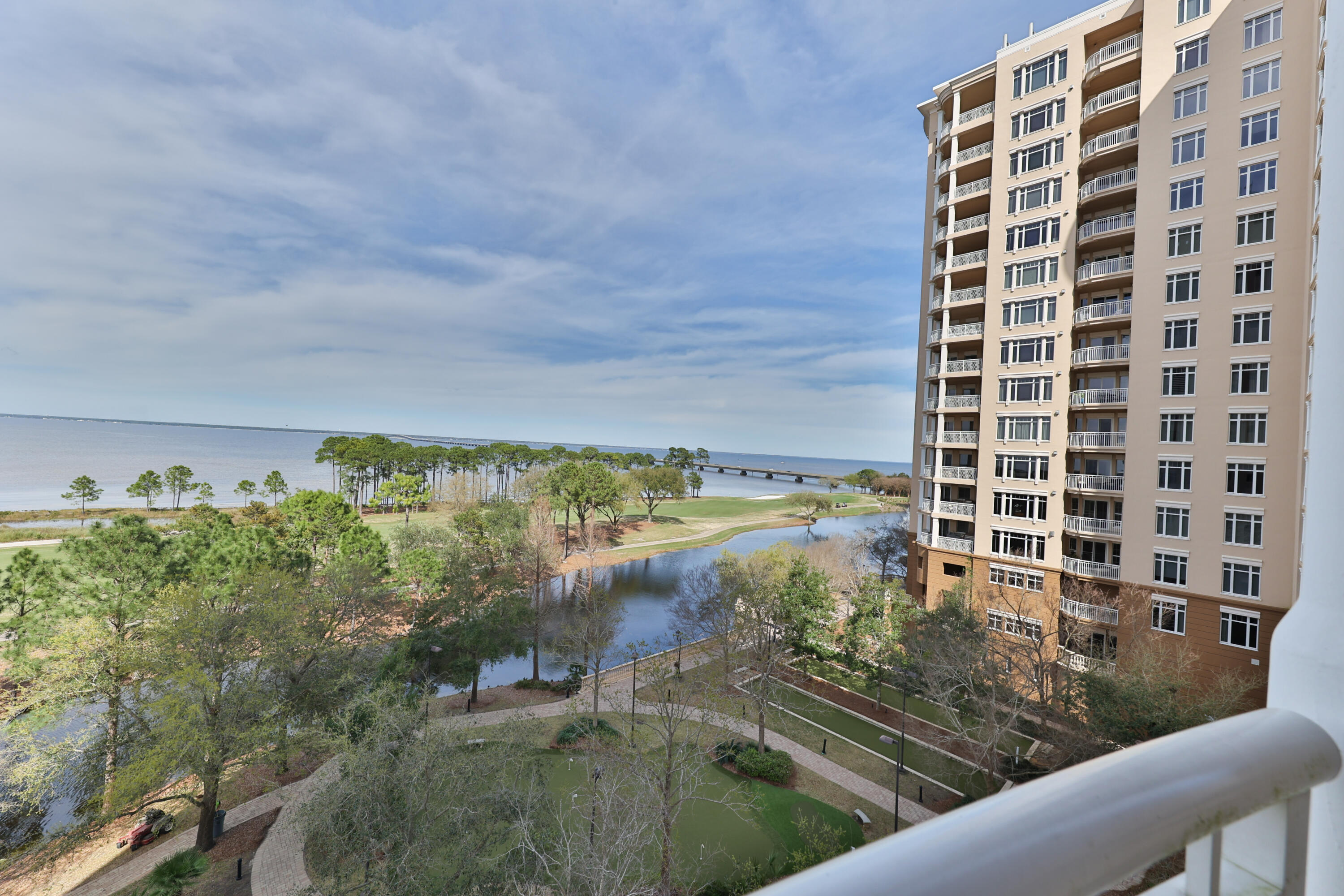 ONE WATER PLACE AT KELLY PLANTATION - Residential