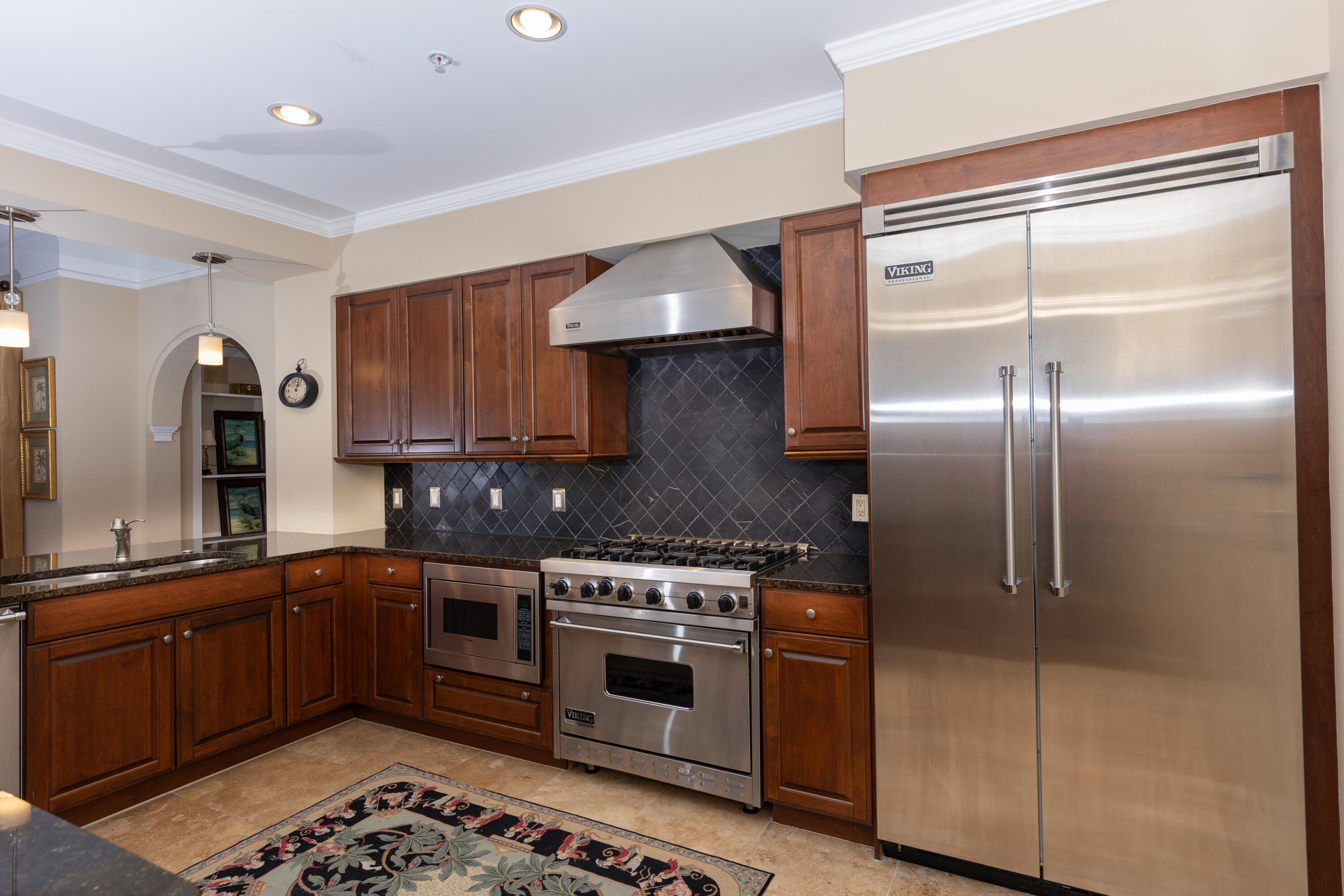 ONE WATER PLACE AT KELLY PLANTATION - Residential