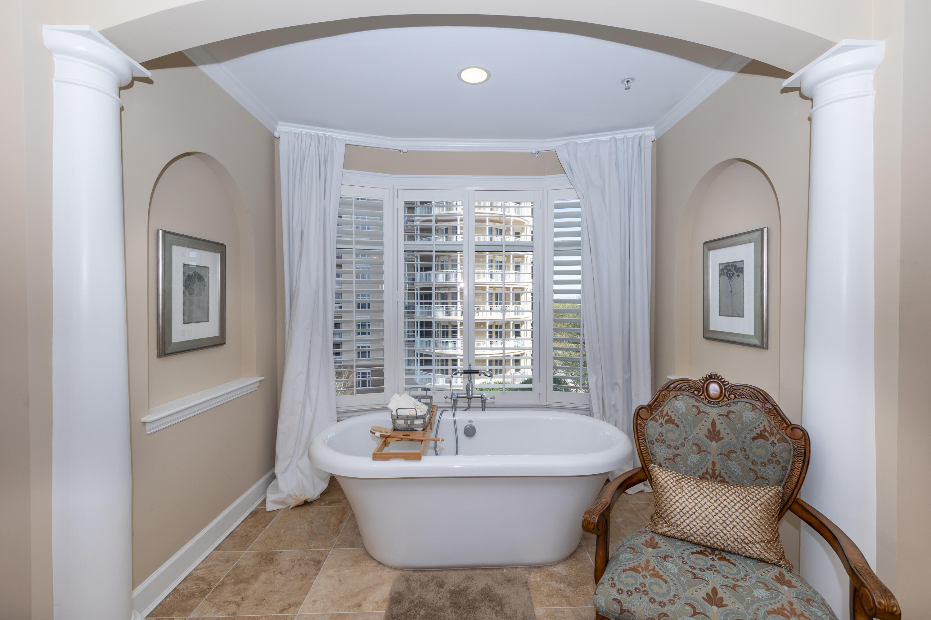 ONE WATER PLACE AT KELLY PLANTATION - Residential