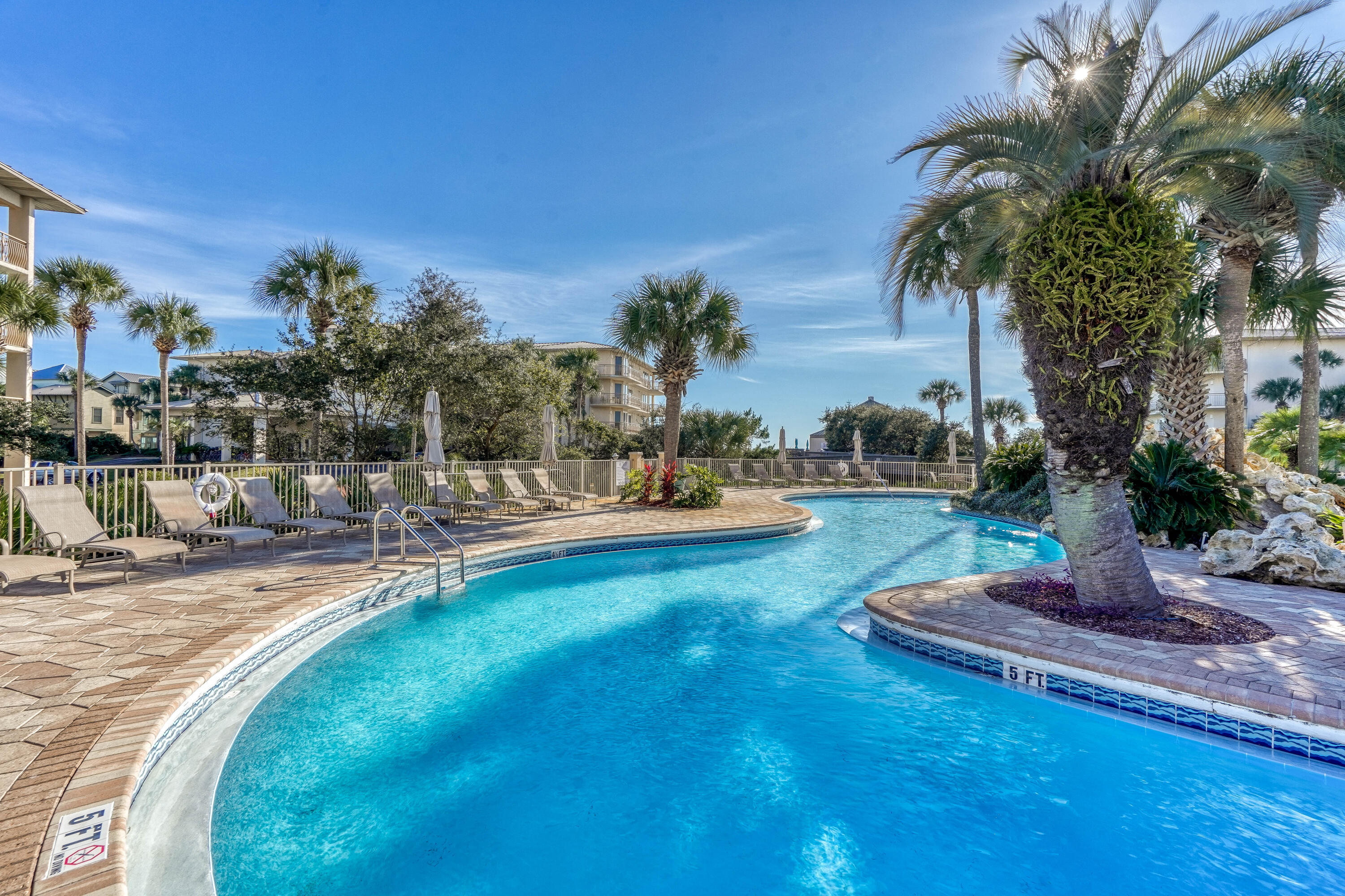 HIGH POINTE RESORT CONDO - Residential