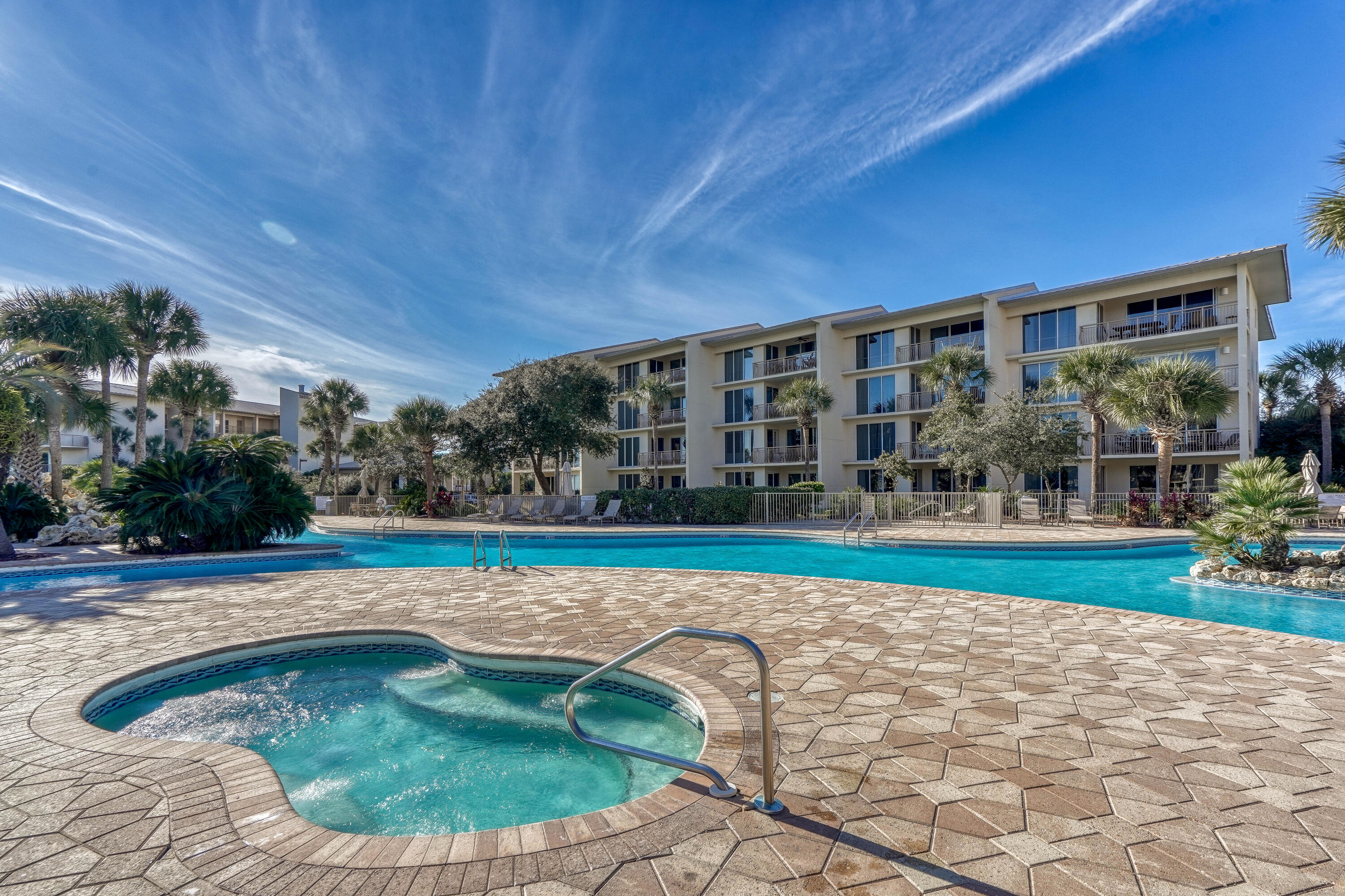 HIGH POINTE RESORT CONDO - Residential