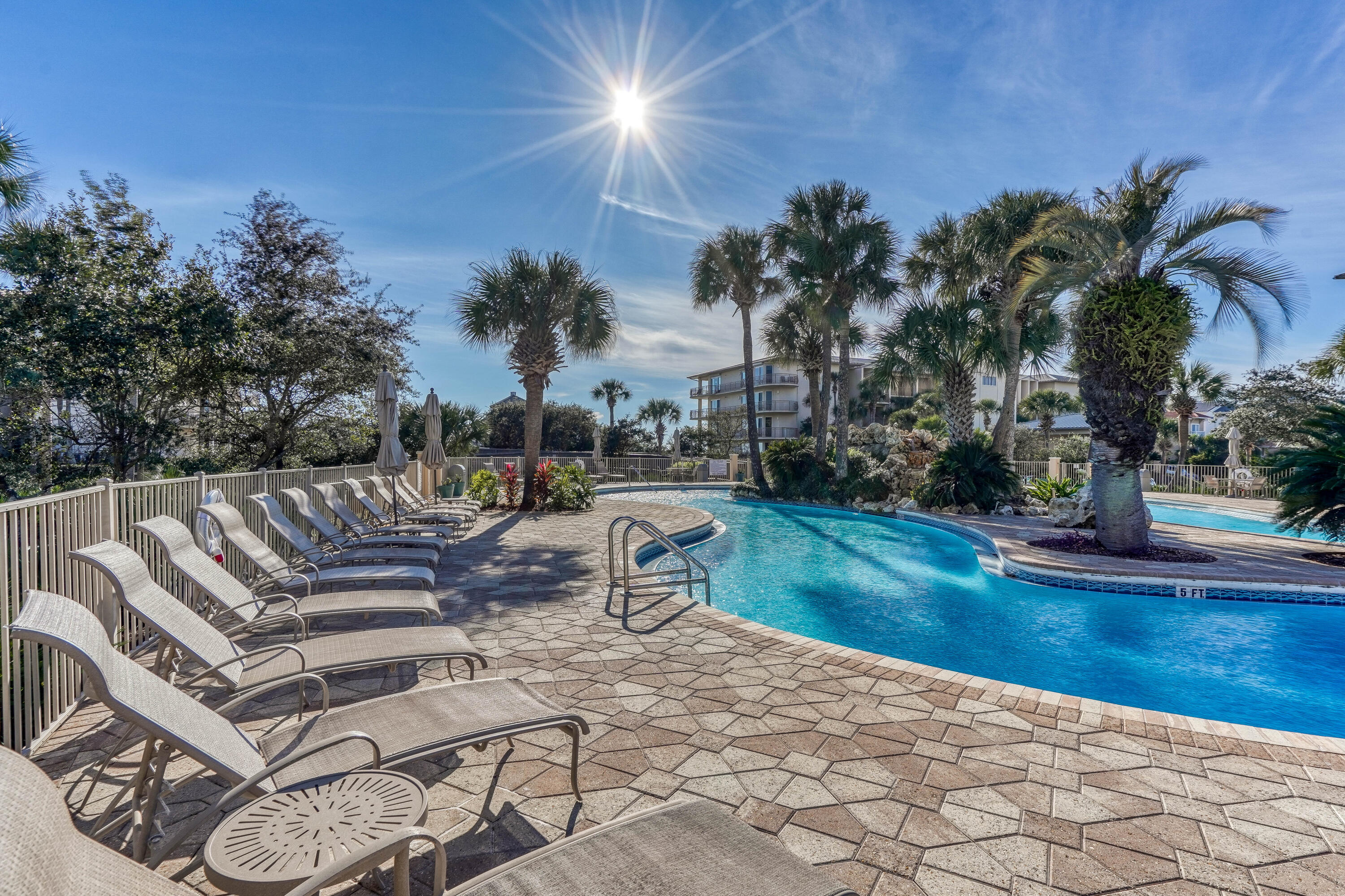 HIGH POINTE RESORT CONDO - Residential