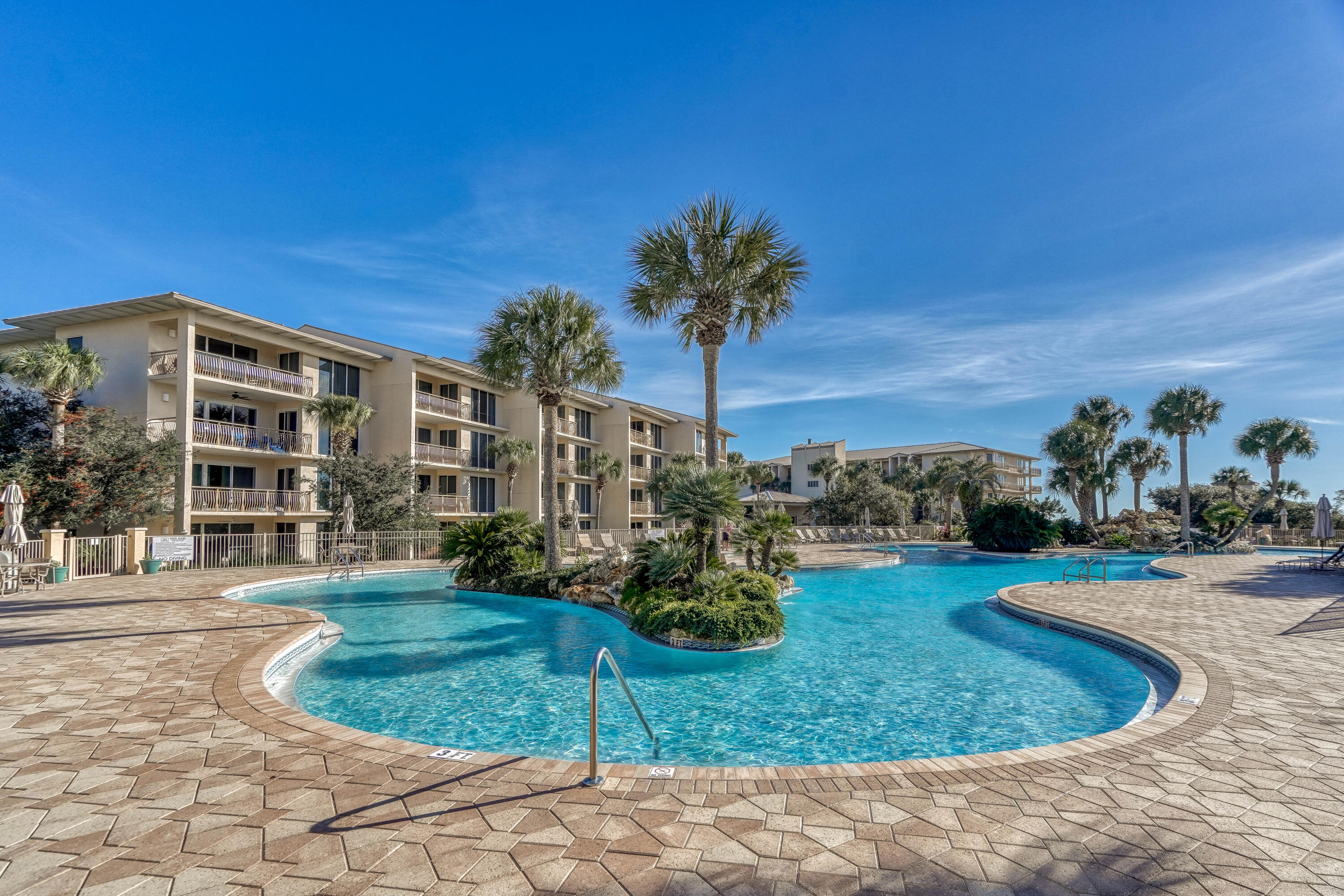 HIGH POINTE RESORT CONDO - Residential