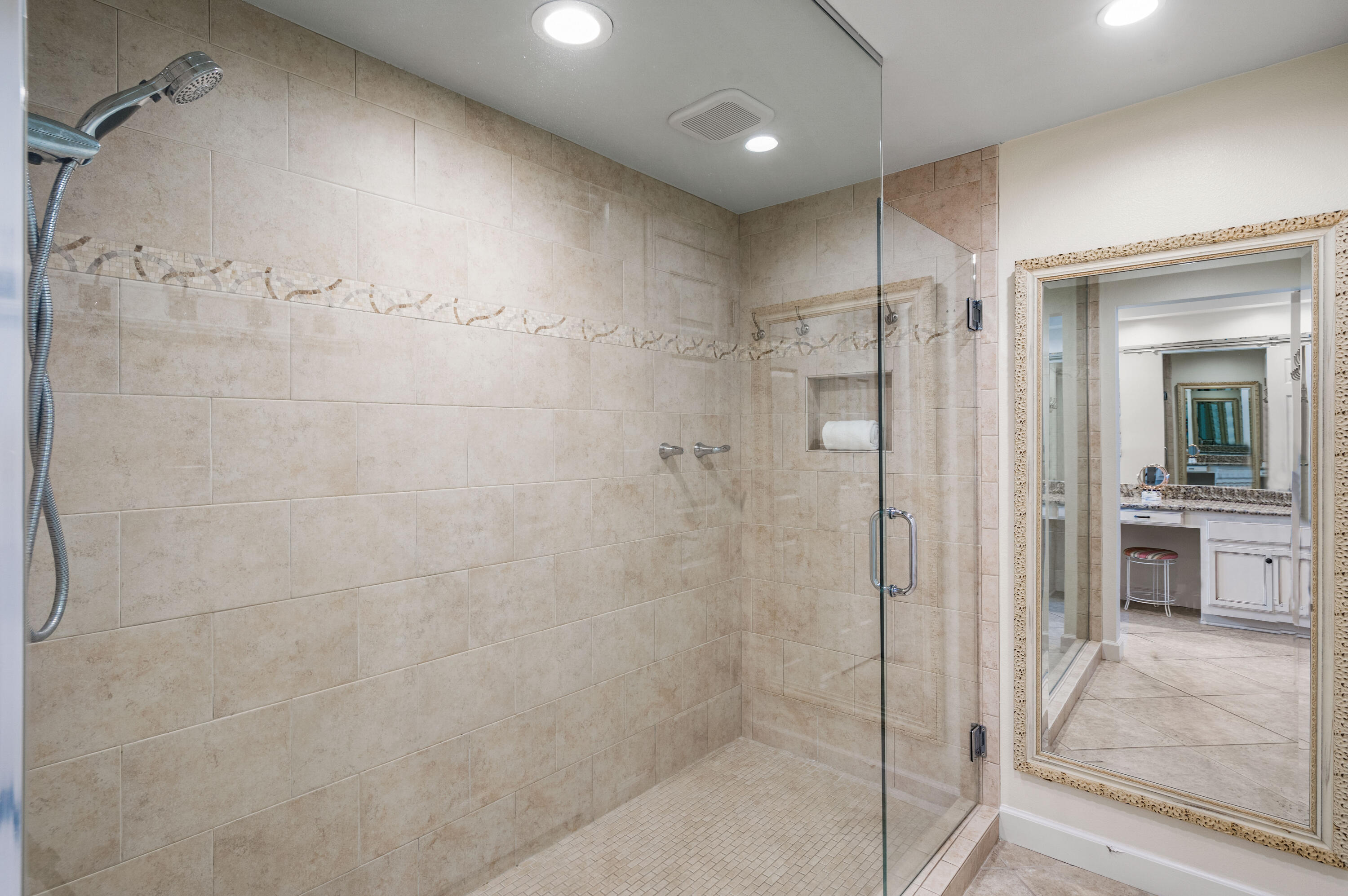 HIGH POINTE RESORT CONDO - Residential