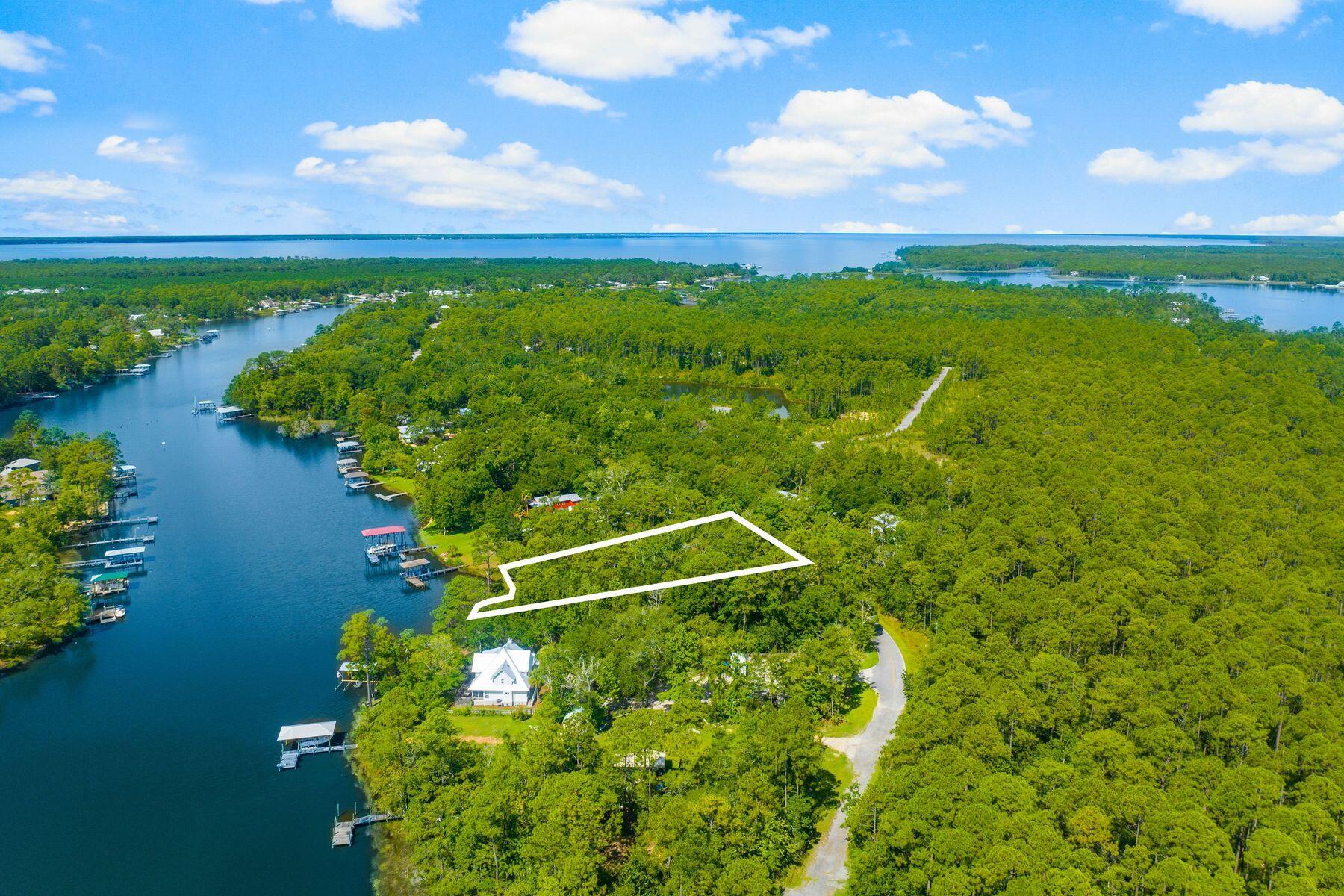 NO RECORDED SUBDIVISION - Land