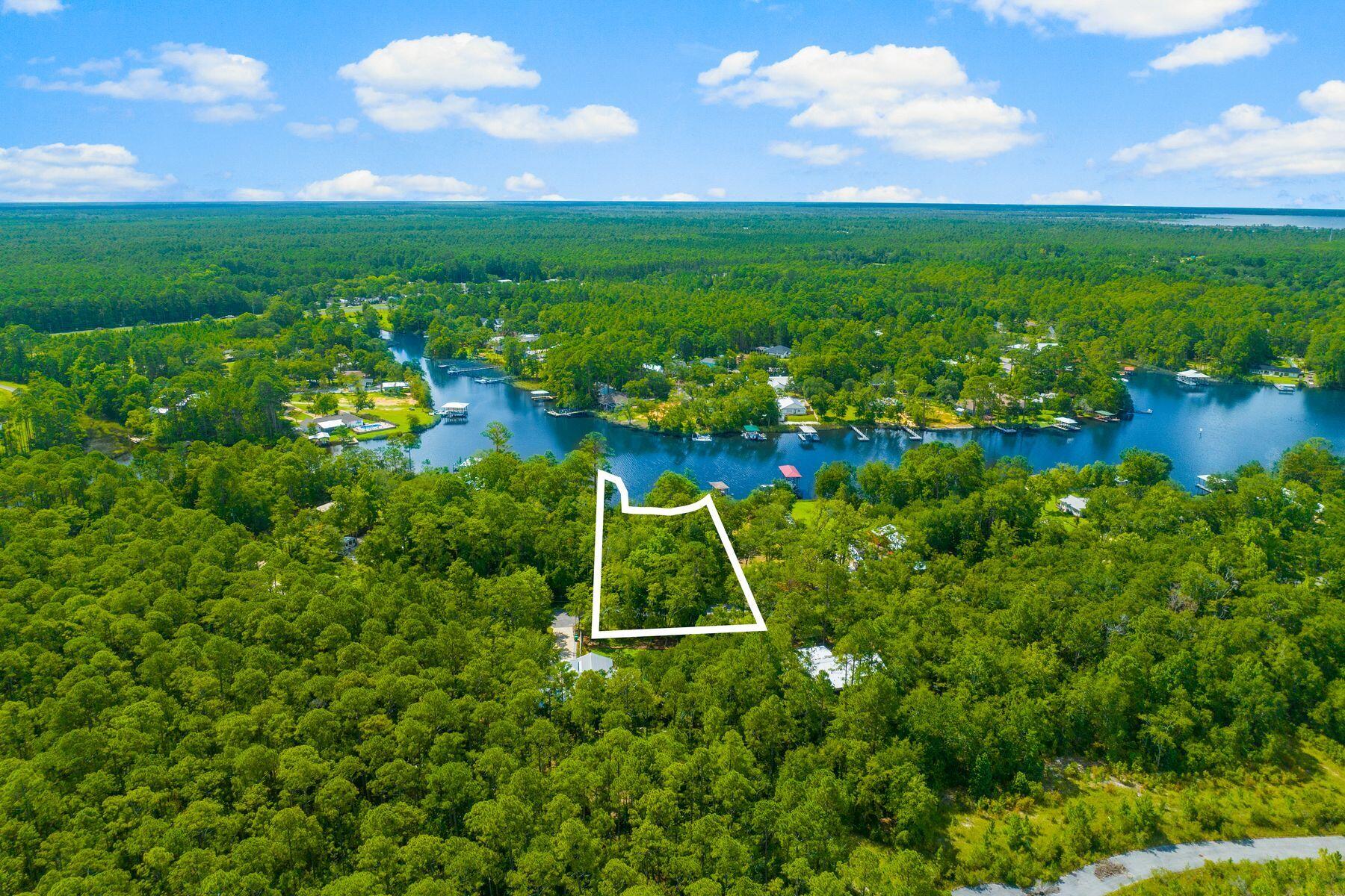 NO RECORDED SUBDIVISION - Land