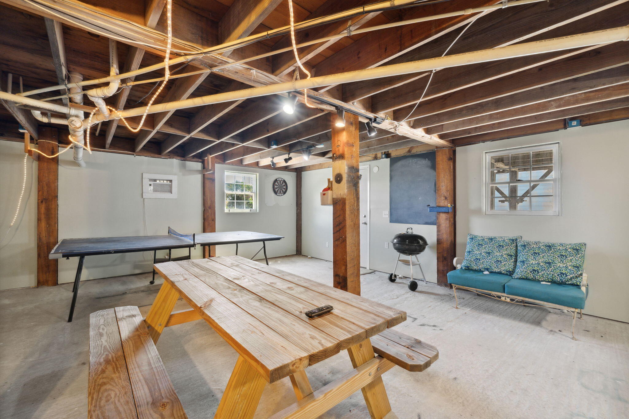 CRESCENT BEACH UNIT 1 - Residential
