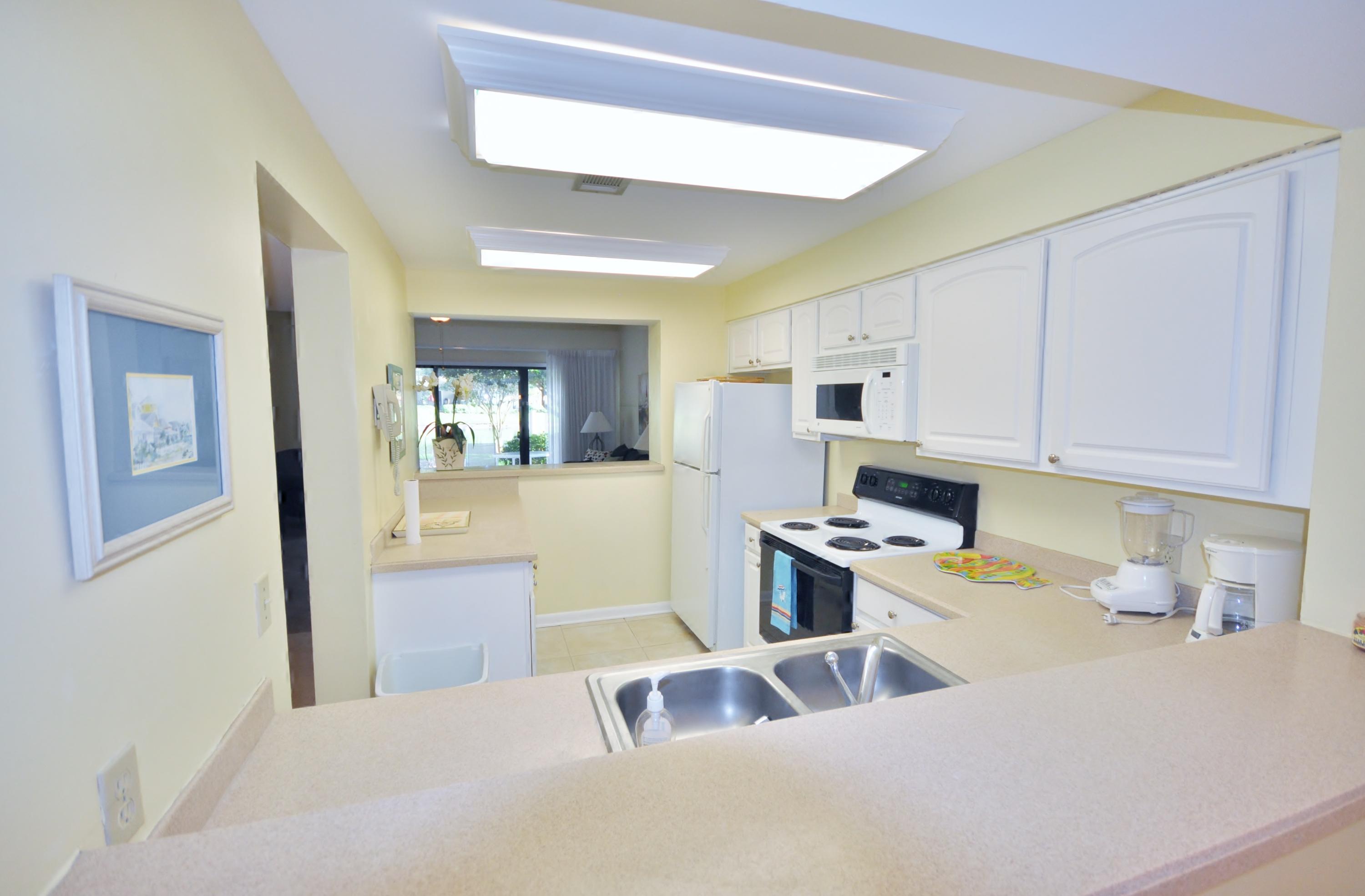 BEACHWALK VILLAS PH 05 - Residential Lease