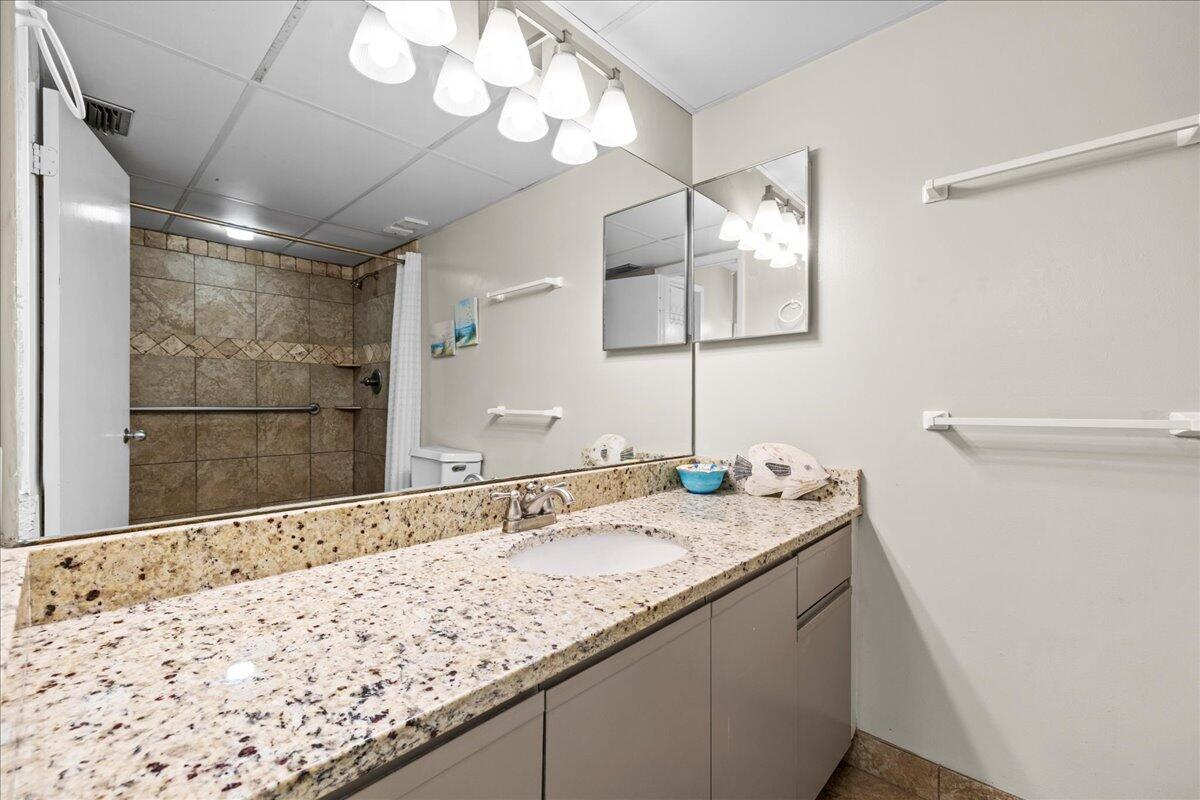 AQUAVISTA CONDO - Residential