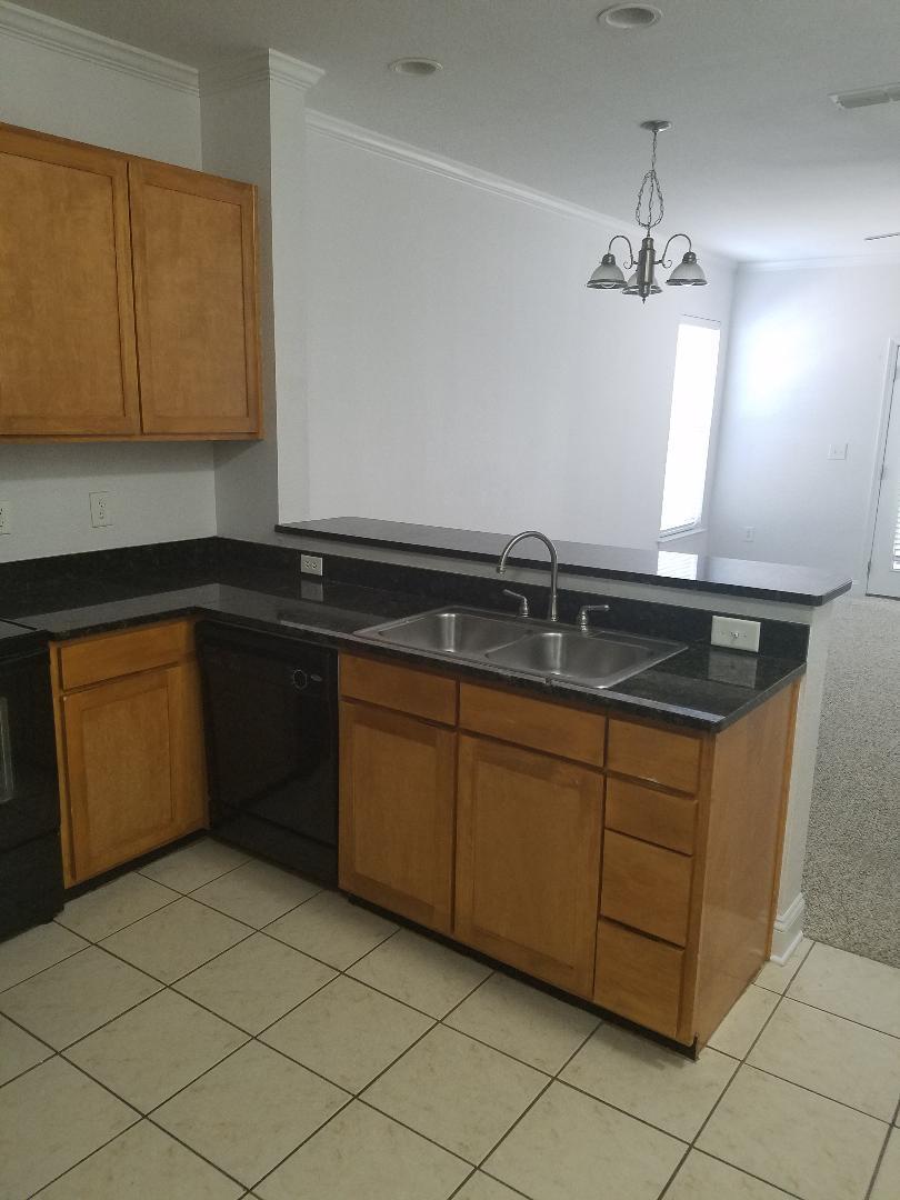 VERANDAS OF FREEPORT, THE - Residential Lease