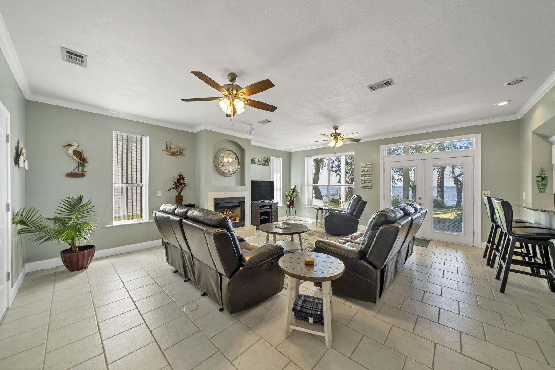 LAGNIAPPE BEACH - Residential