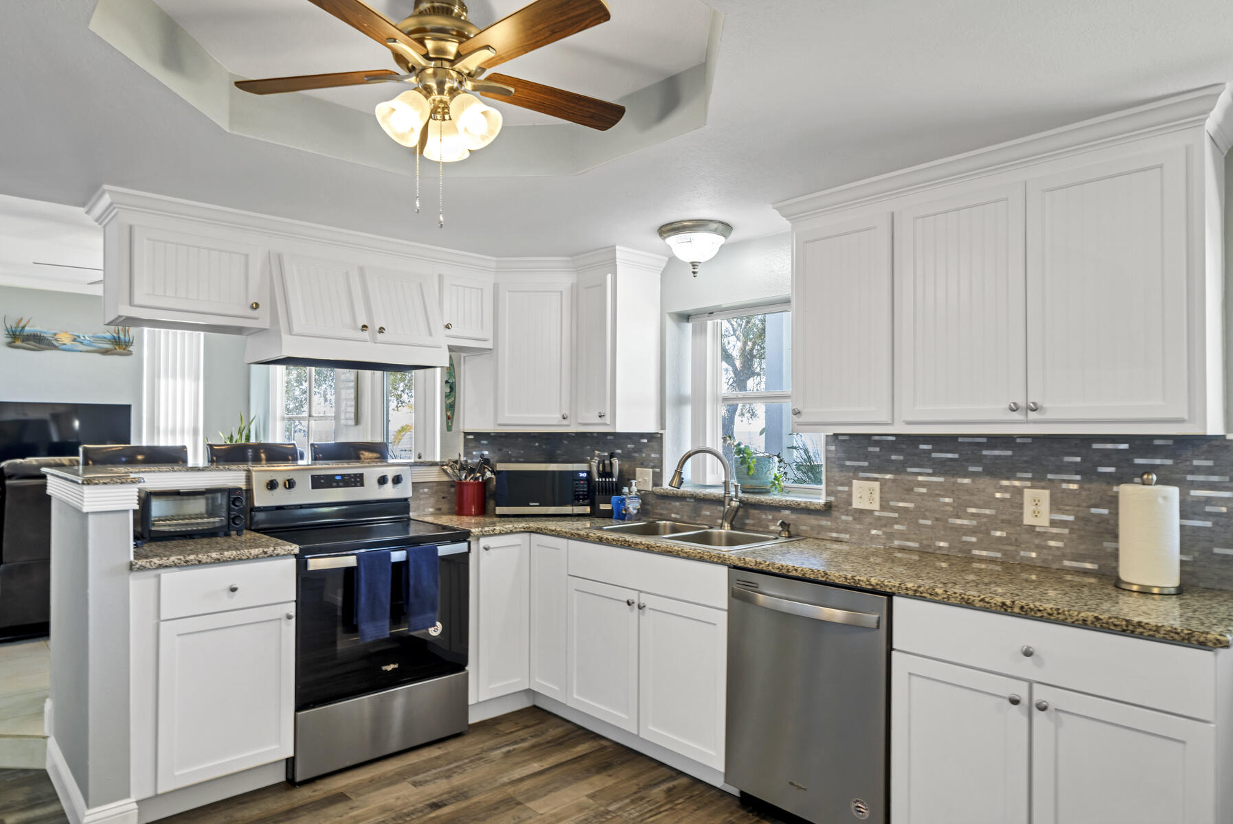 LAGNIAPPE BEACH - Residential