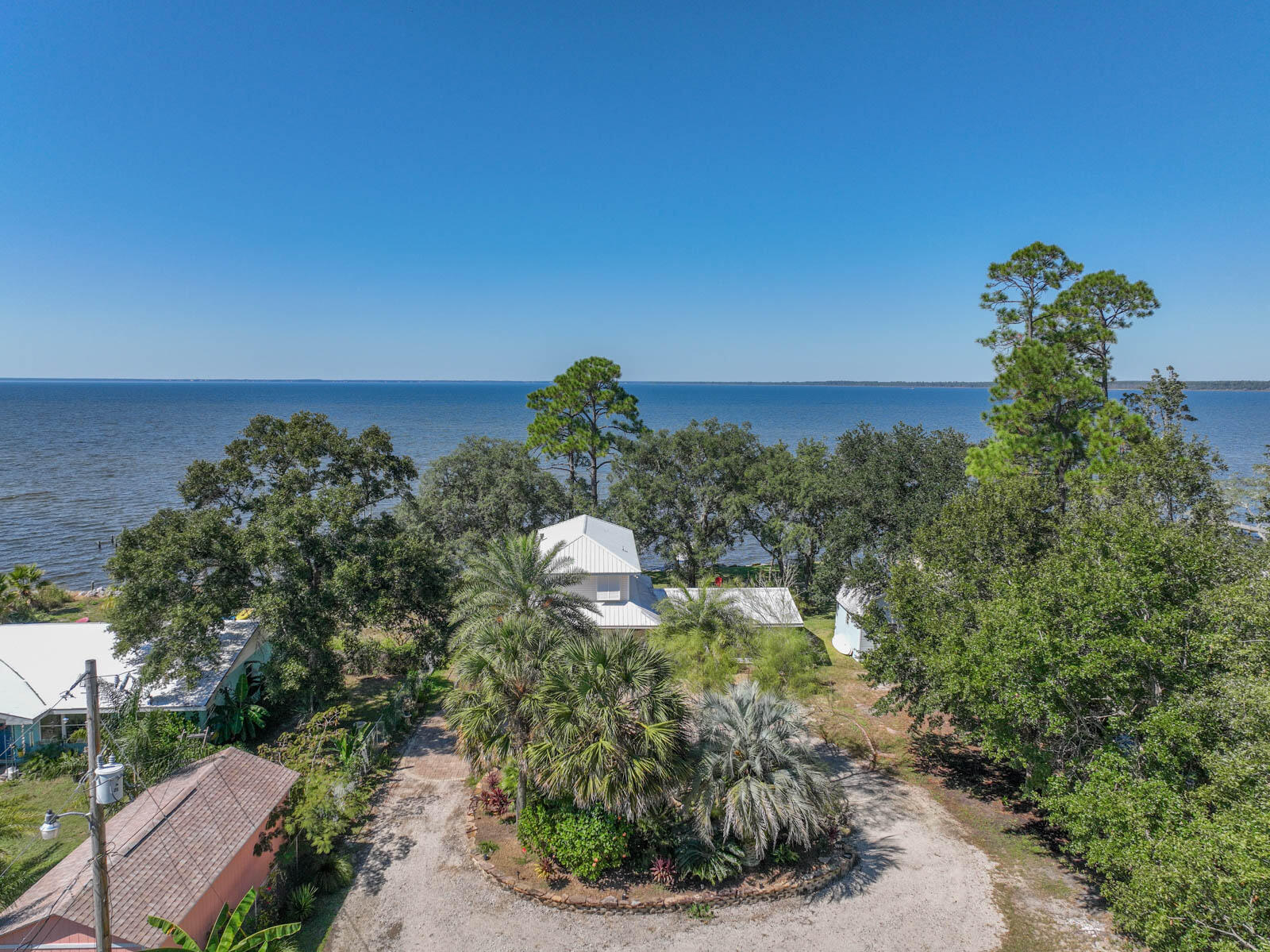 LAGNIAPPE BEACH - Residential