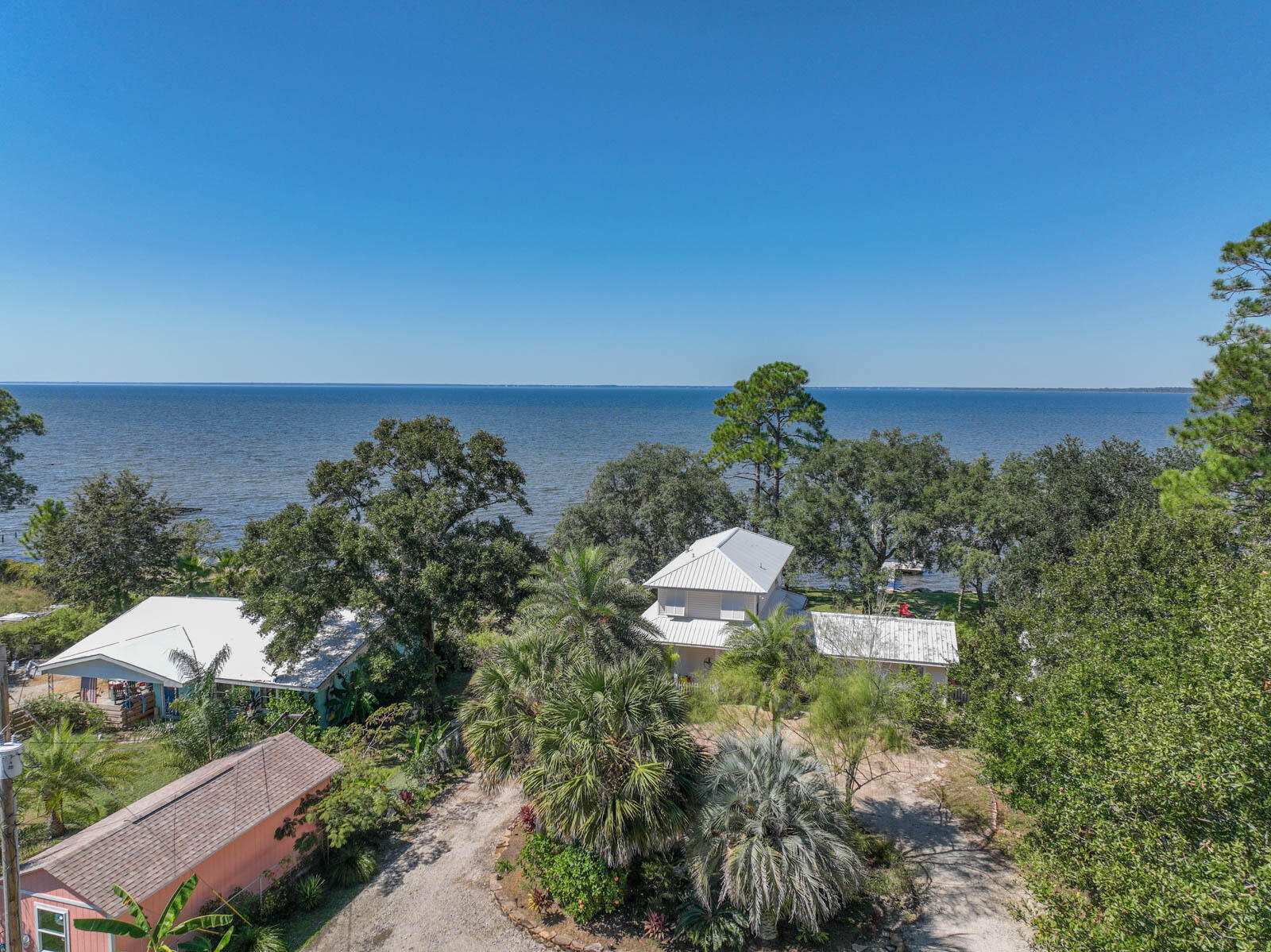 LAGNIAPPE BEACH - Residential