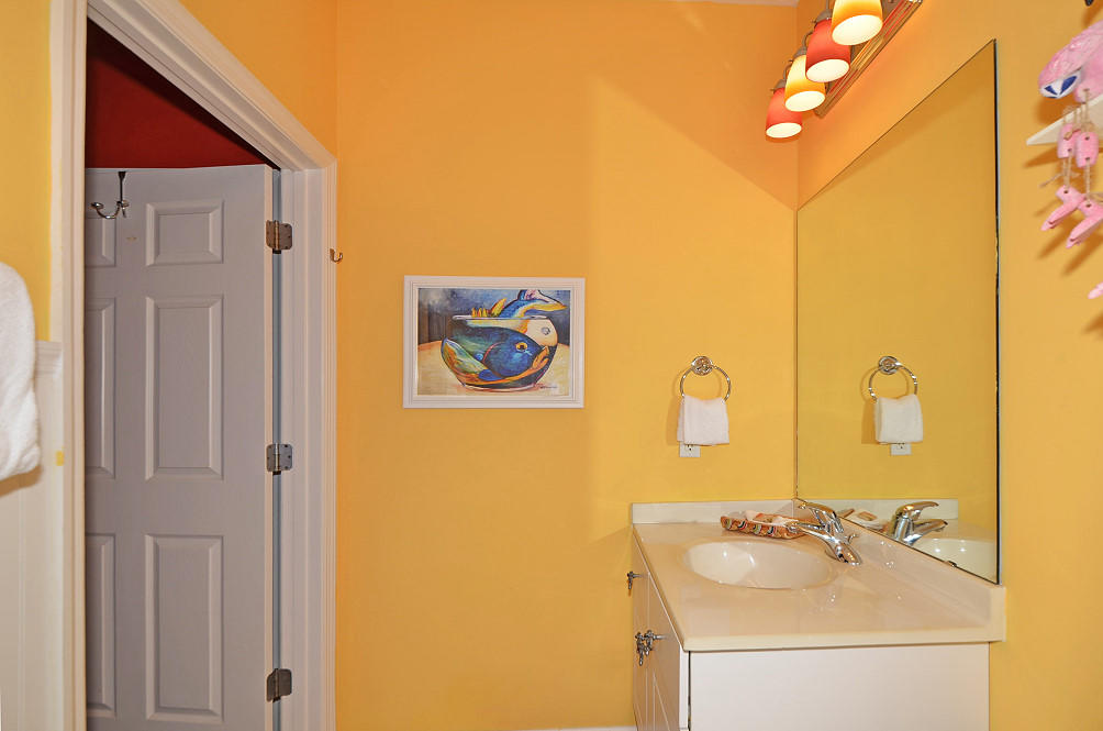EMERALD WATERS CONDO - Residential