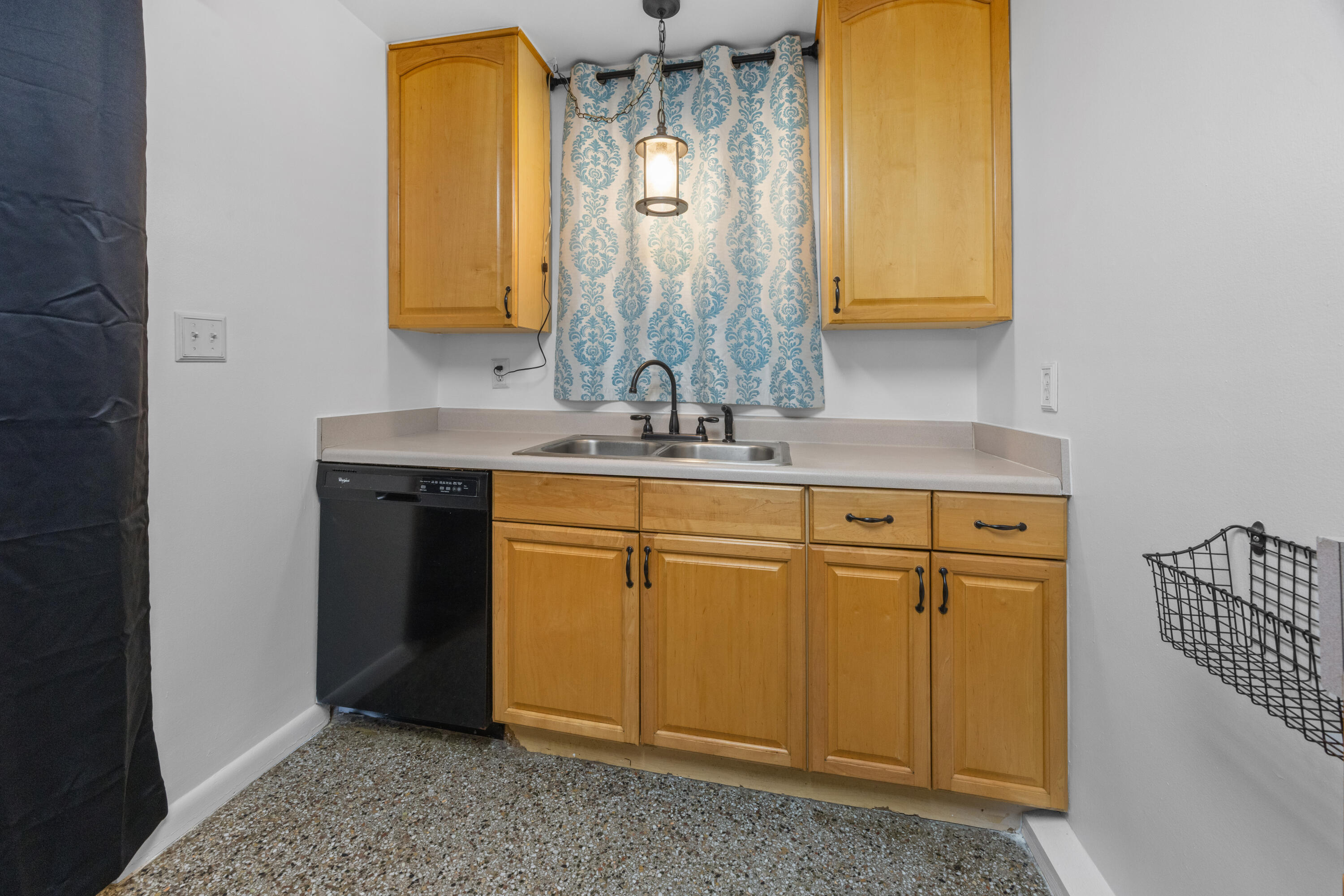 BRYN MAWR PARK 1ST ADD LOT 46 BLK 5 - Residential Lease