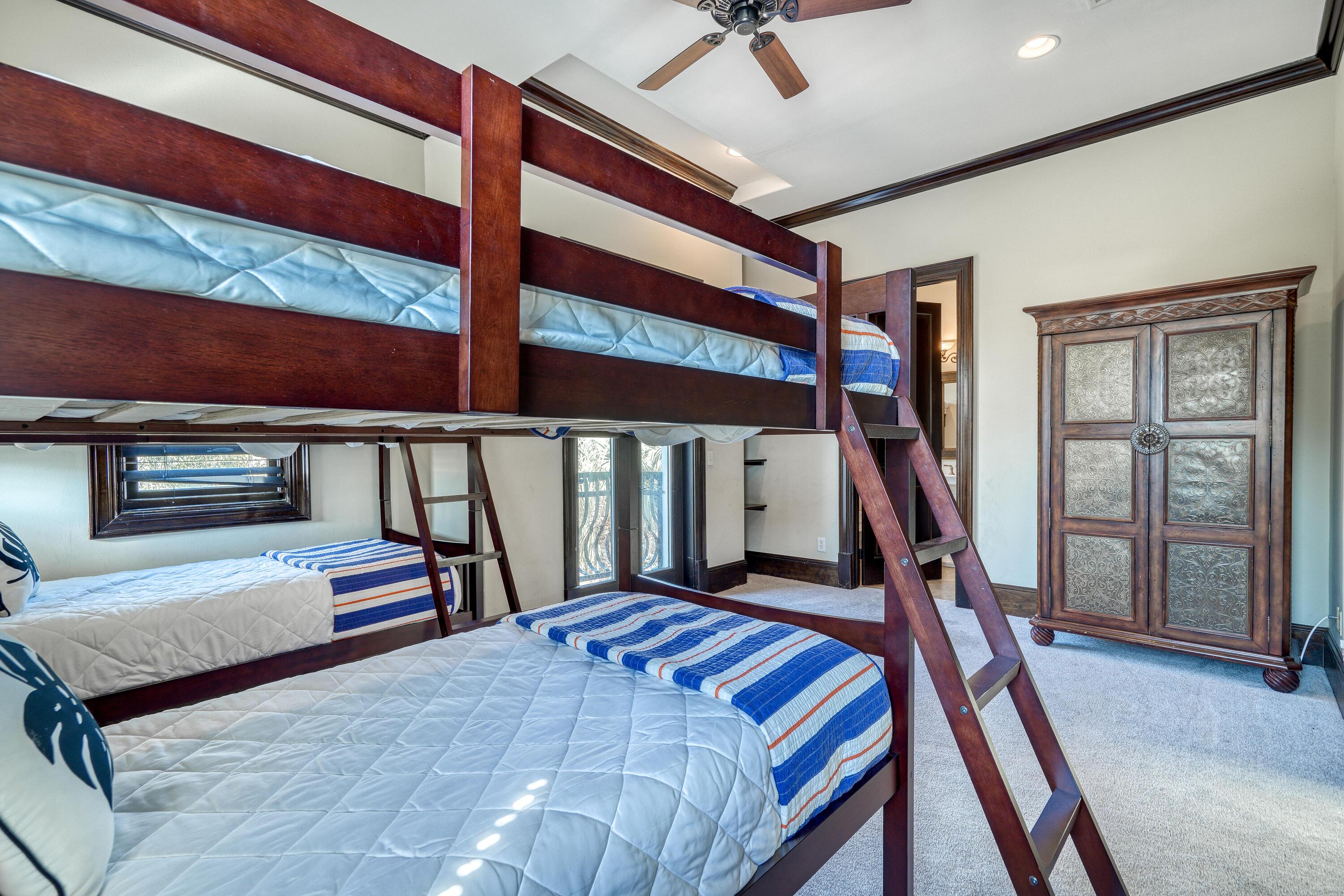 PALMEIRA VILLAS AT SEAGROVE BEACH - Residential