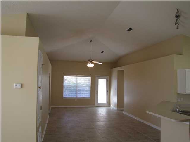 PARADISE RETREAT - Residential Lease