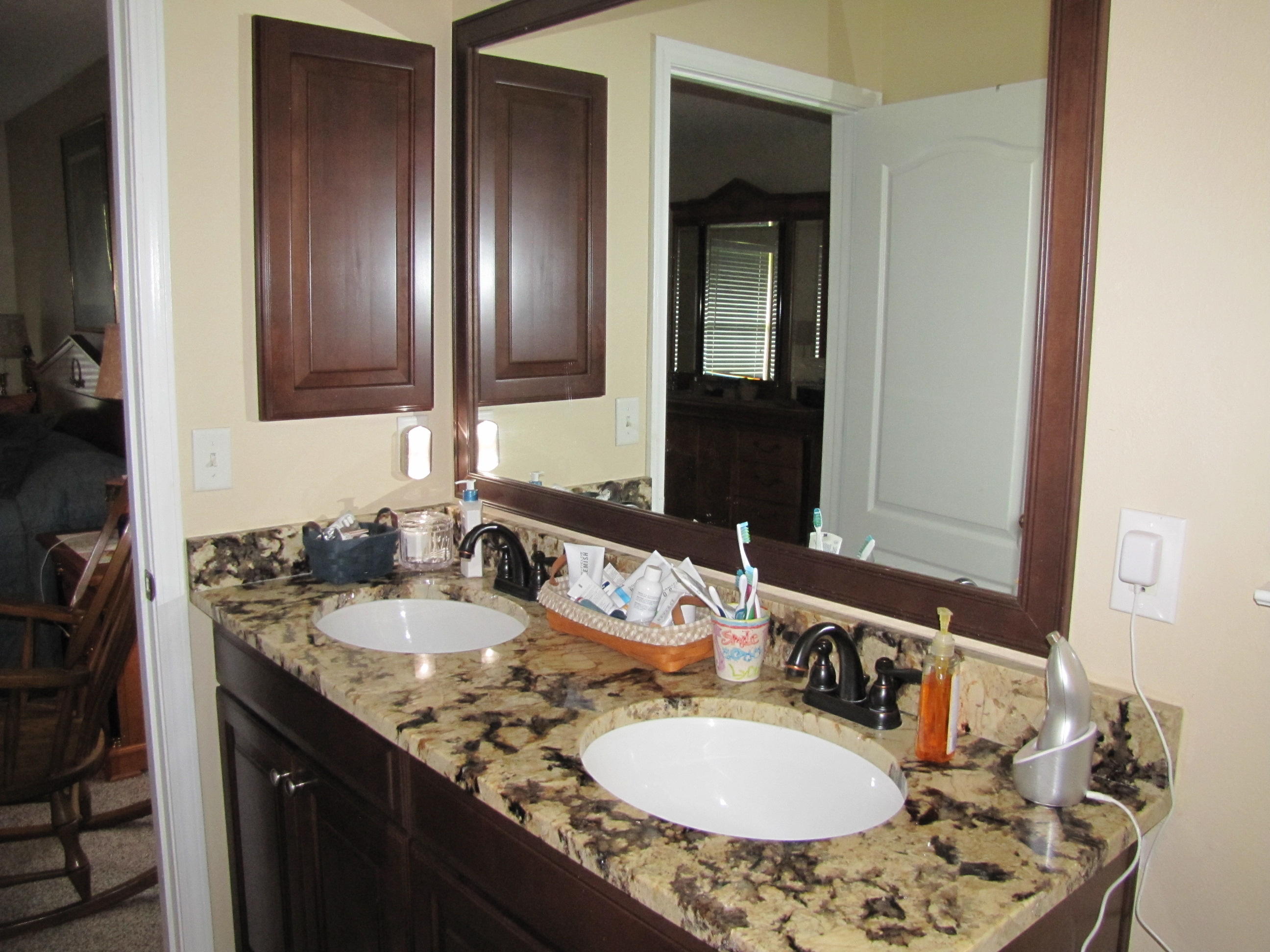PARADISE RETREAT - Residential Lease