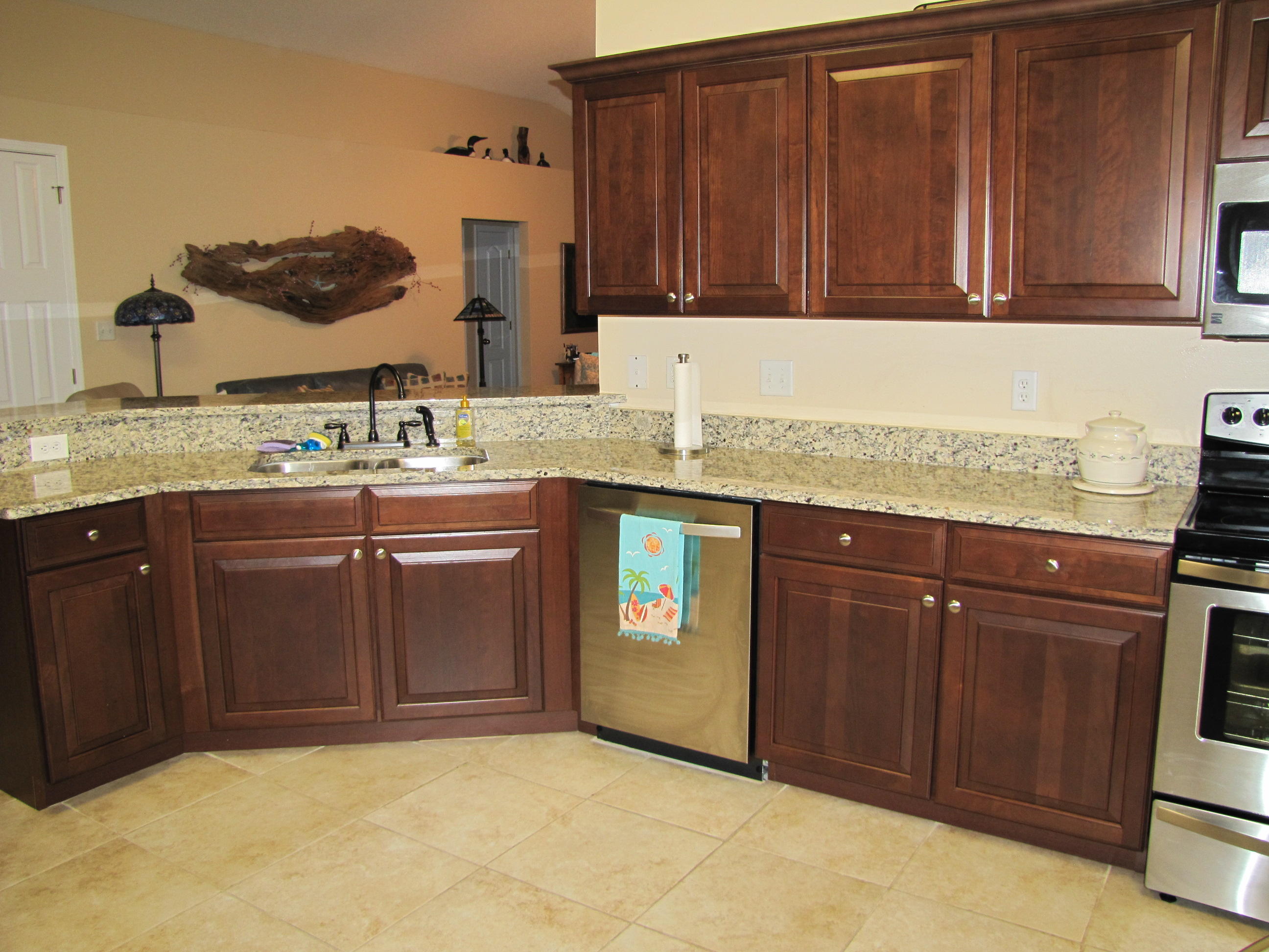 PARADISE RETREAT - Residential Lease