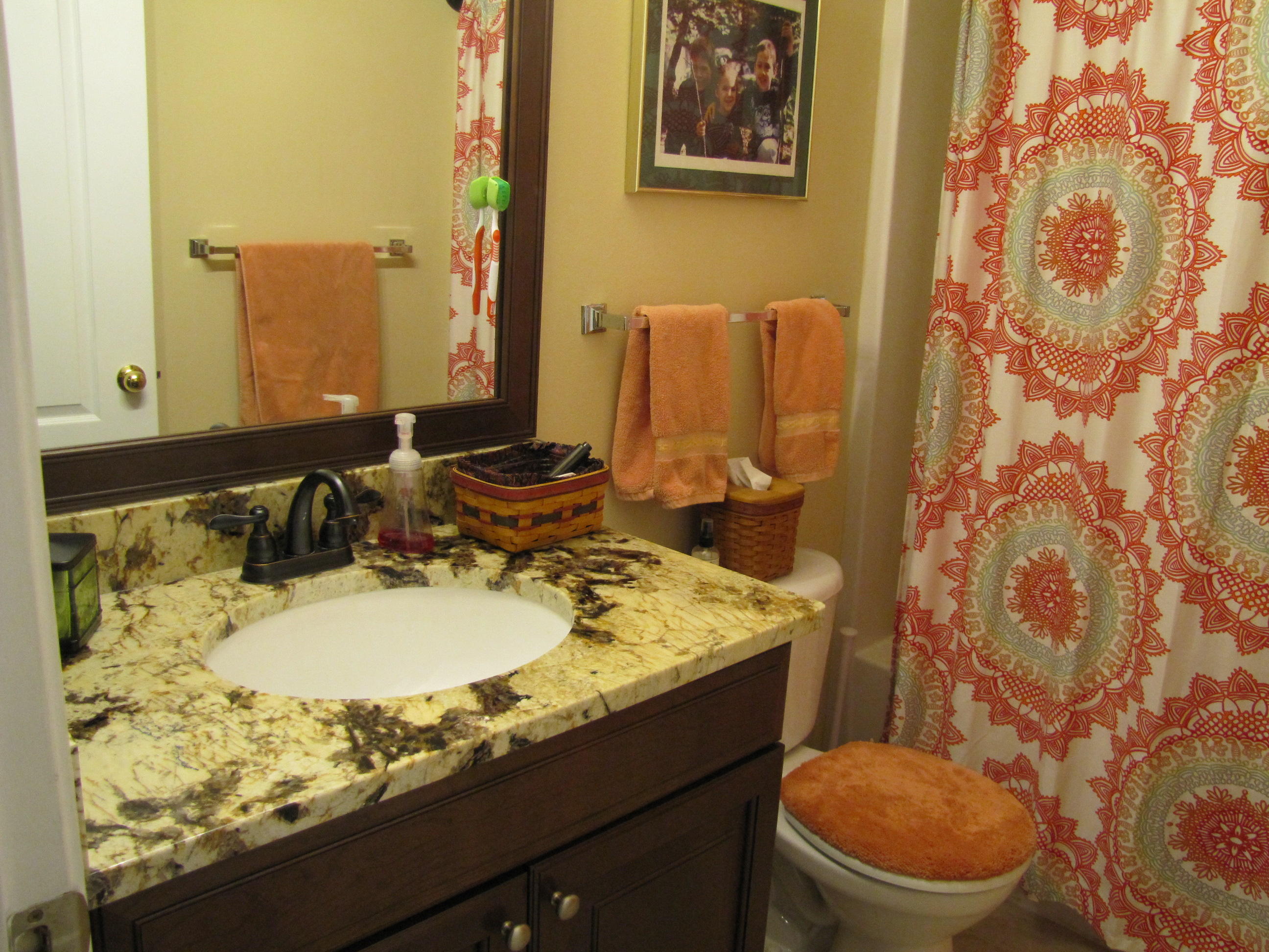 PARADISE RETREAT - Residential Lease