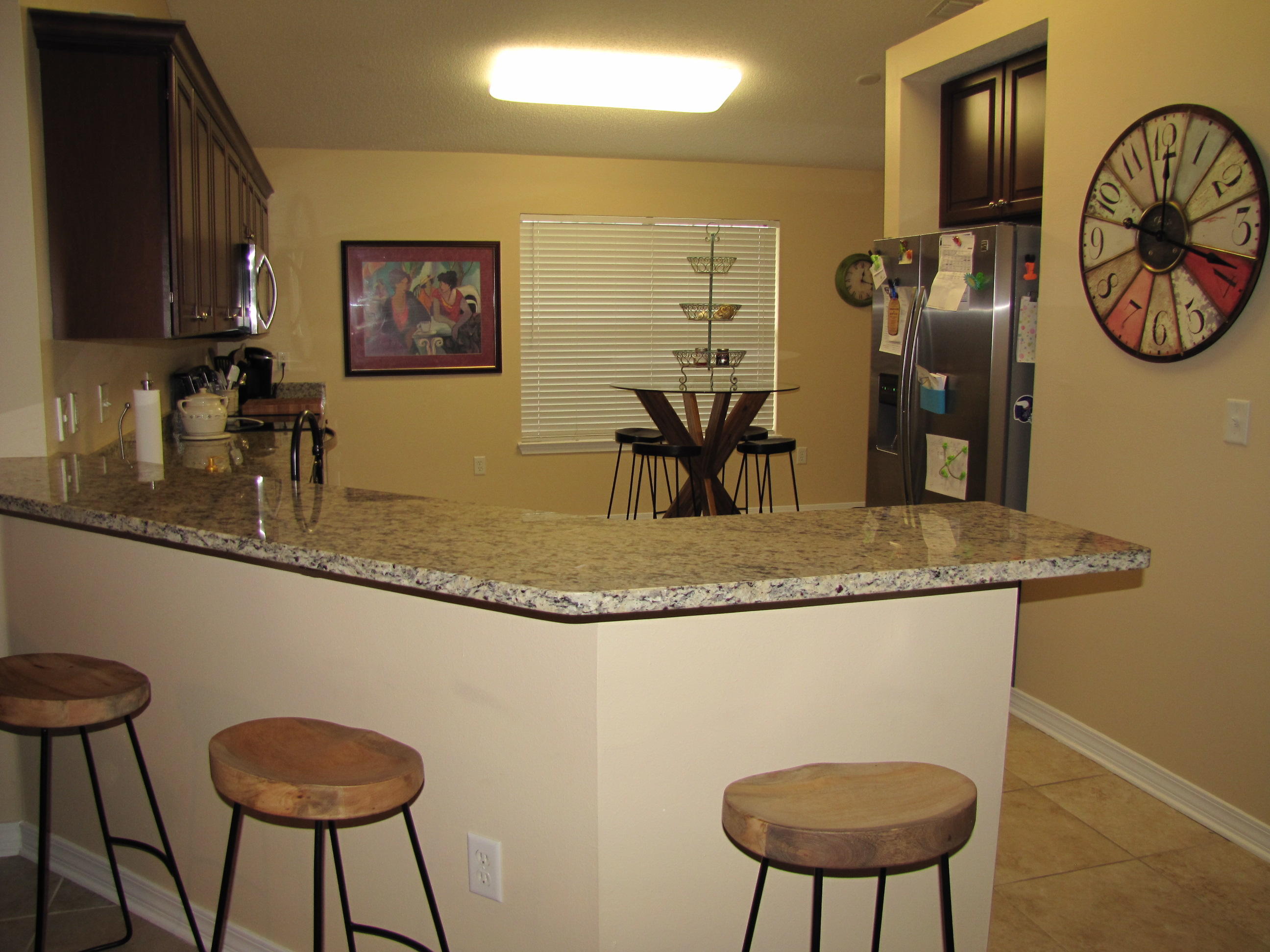 PARADISE RETREAT - Residential Lease