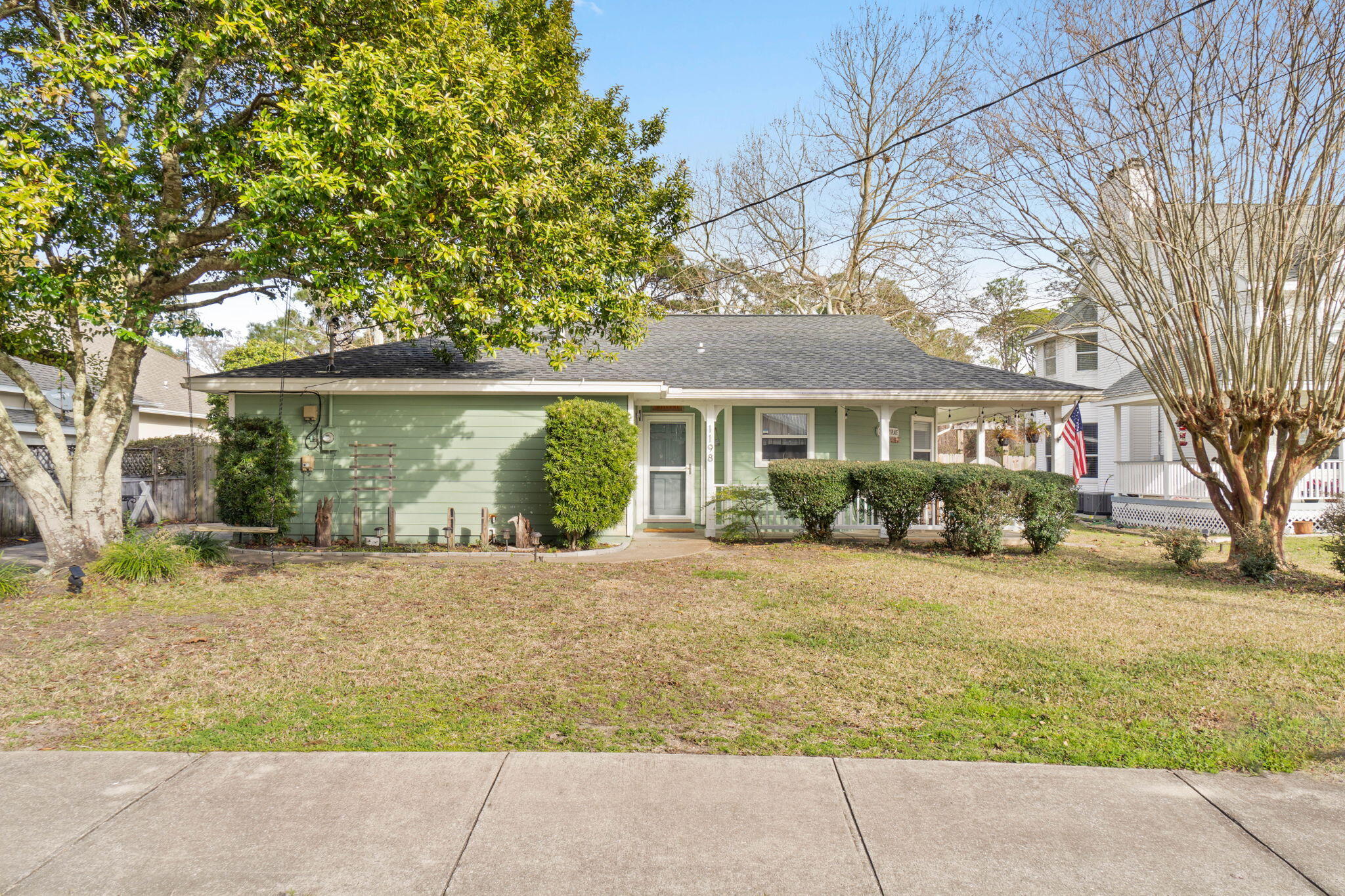 BAYVIEW MANOR - Residential