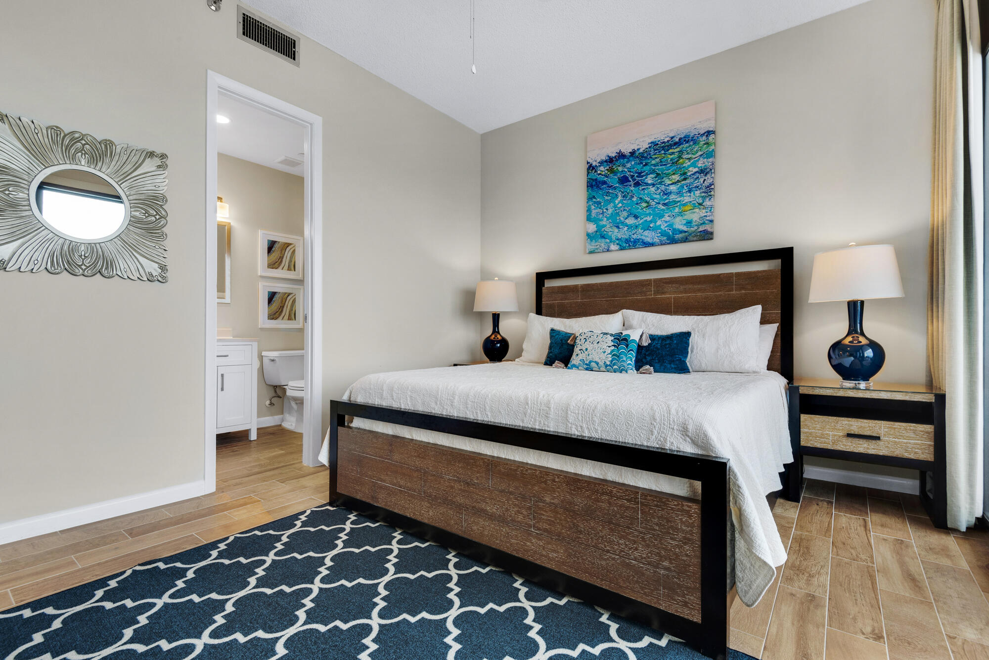 EMERALD TOWERS CONDO - Residential
