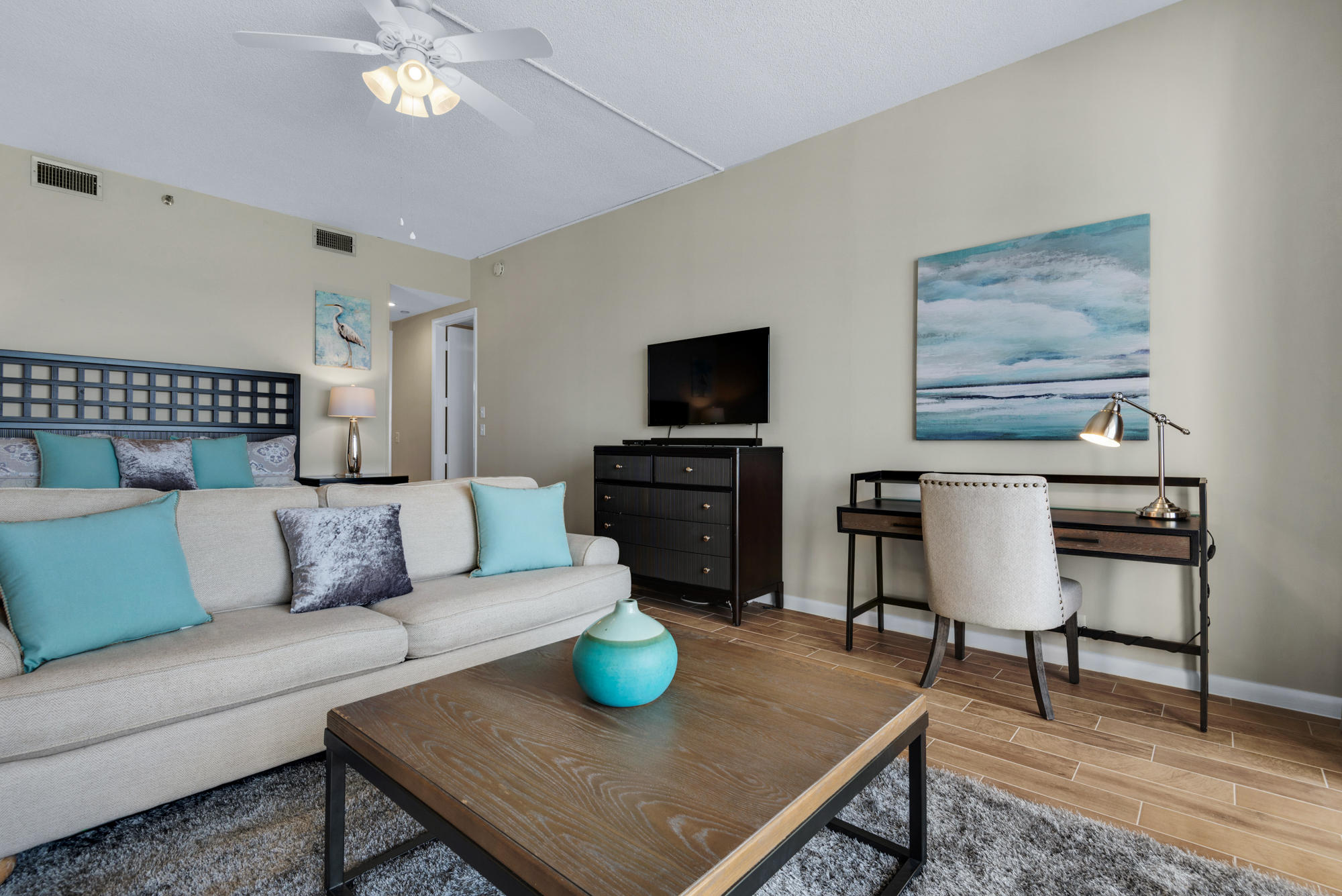 EMERALD TOWERS CONDO - Residential