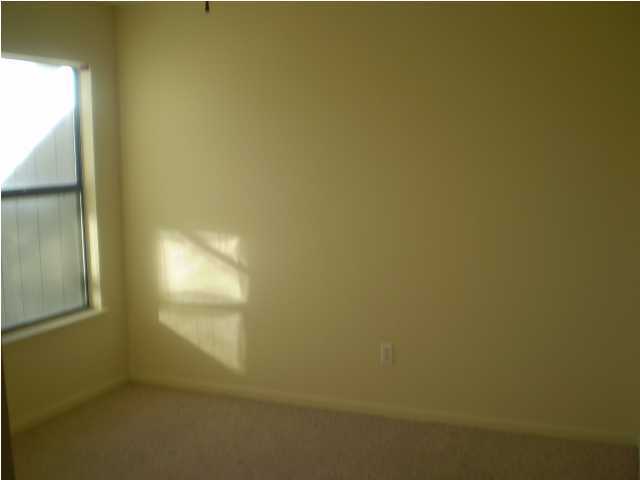 PORT DIXIE - Residential Lease