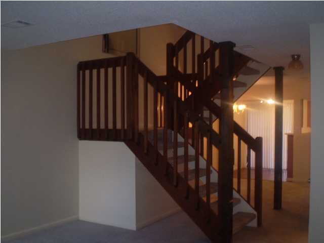 PORT DIXIE - Residential Lease