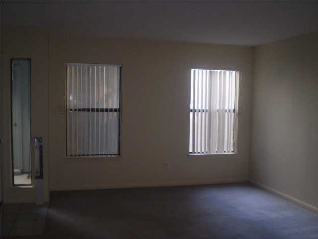 PORT DIXIE - Residential Lease