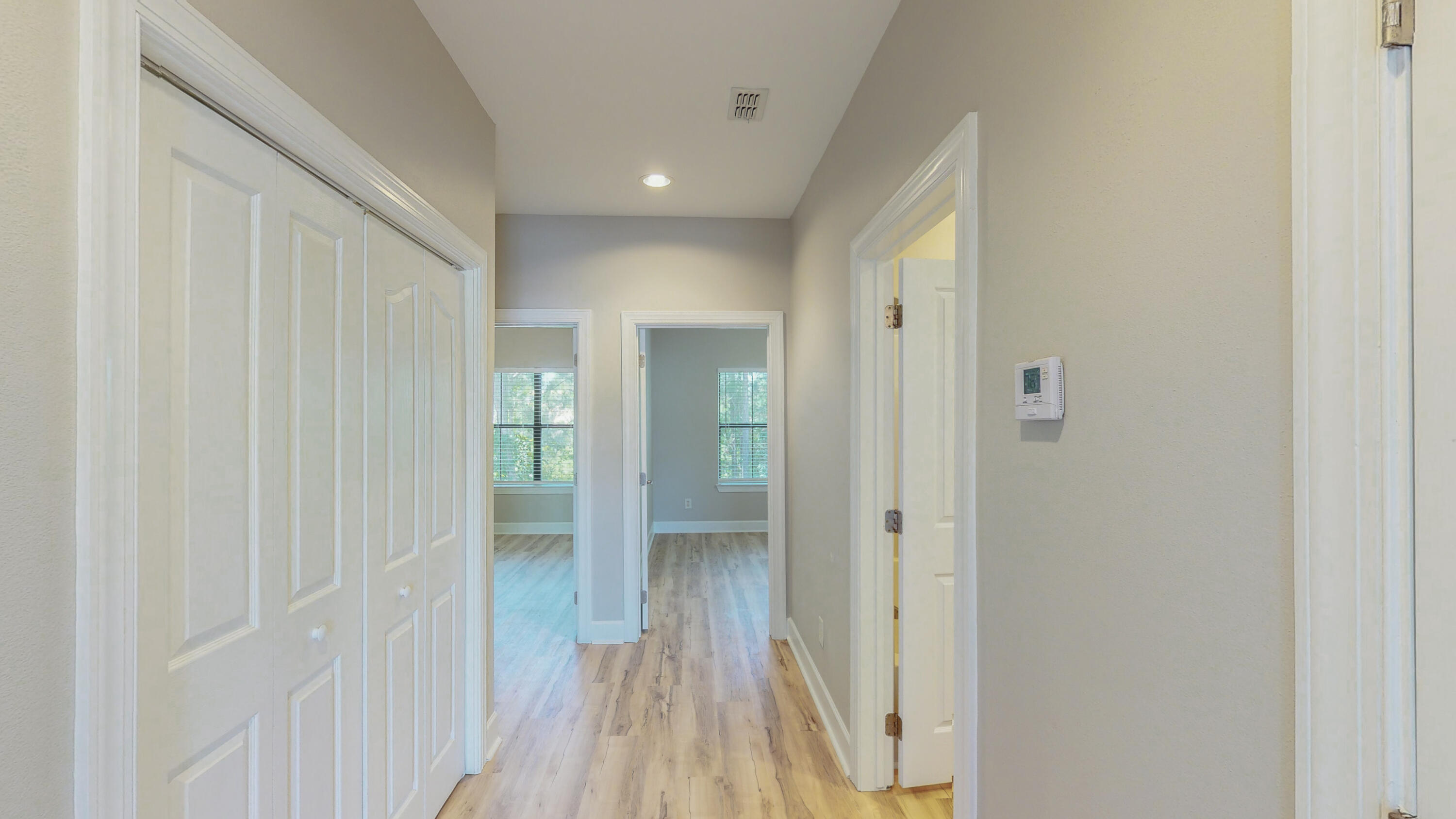 SOUTH HAVEN TOWNHOMES - Residential Lease