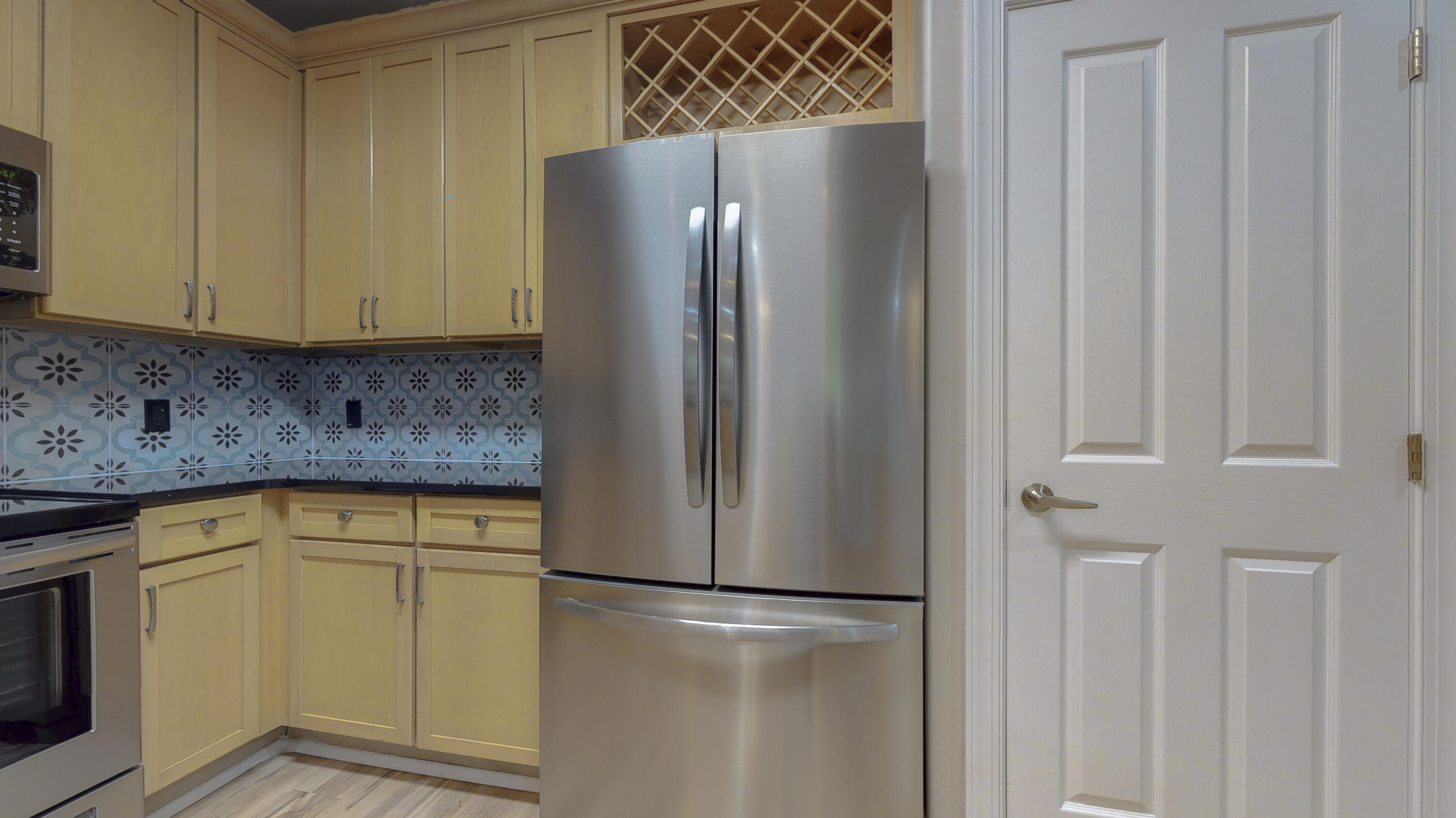SOUTH HAVEN TOWNHOMES - Residential Lease