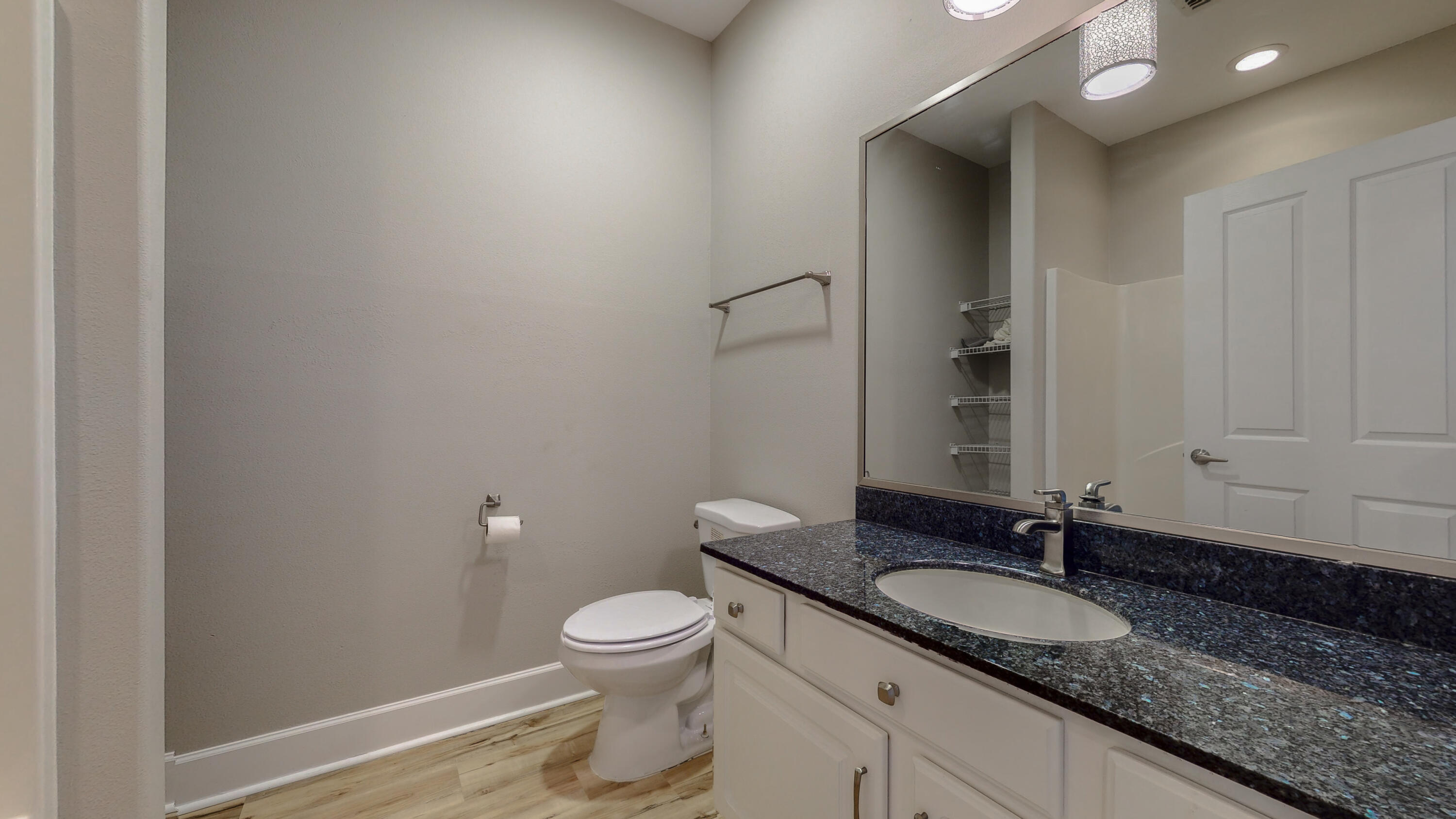 SOUTH HAVEN TOWNHOMES - Residential Lease