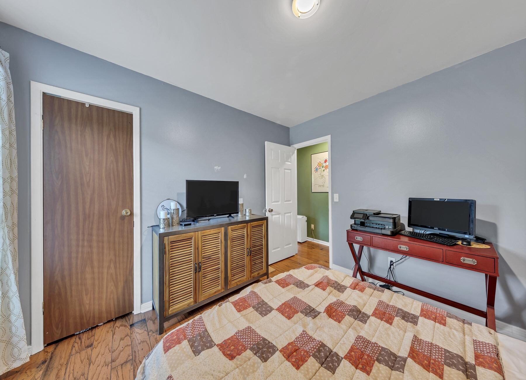 OAKCREST F & G PLAT 5 - Residential Lease
