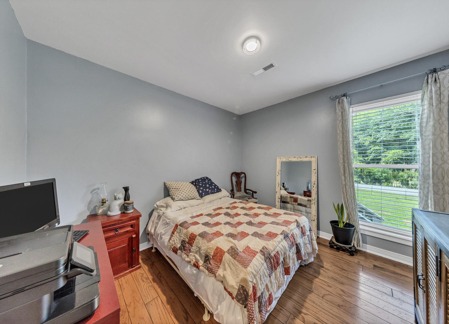 OAKCREST F & G PLAT 5 - Residential Lease