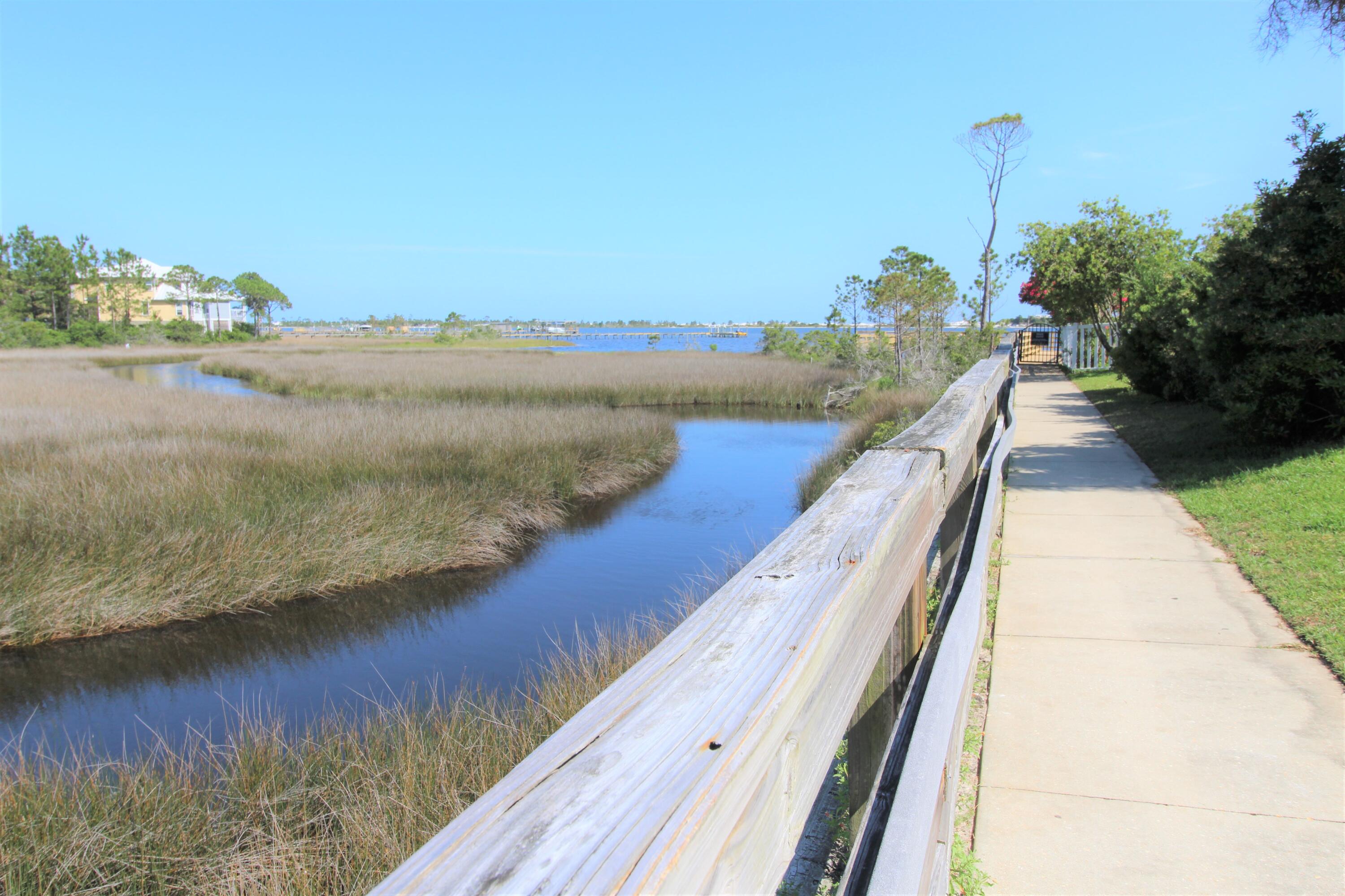 MARSH HARBOR - Residential