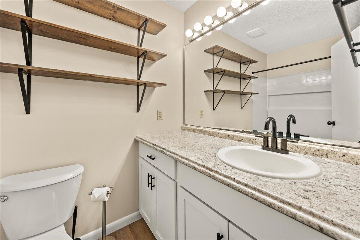 FALCON RIDGE - Residential