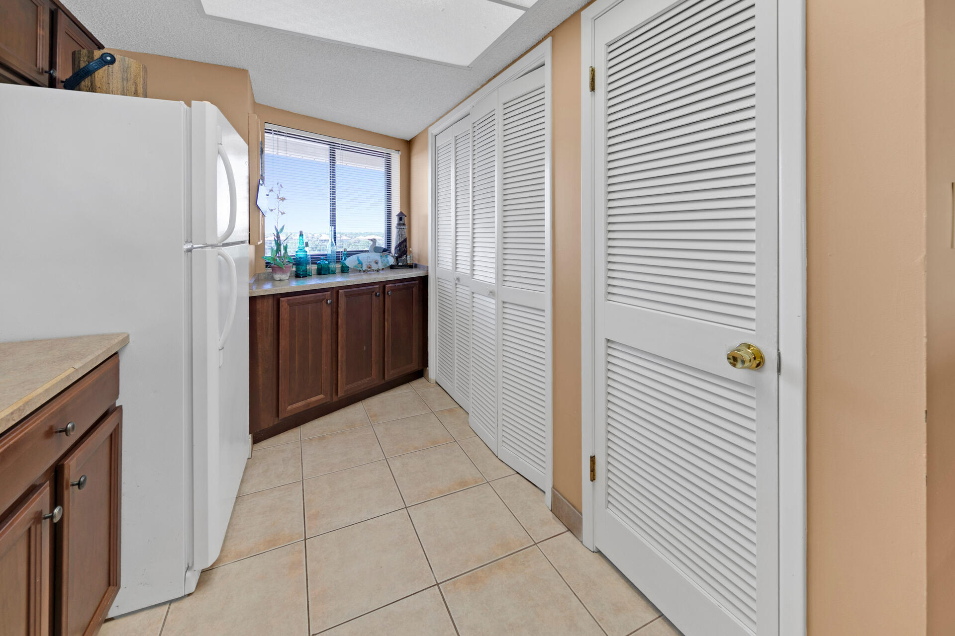 EDGEWATER BEACH CONDO PH 1 - Residential