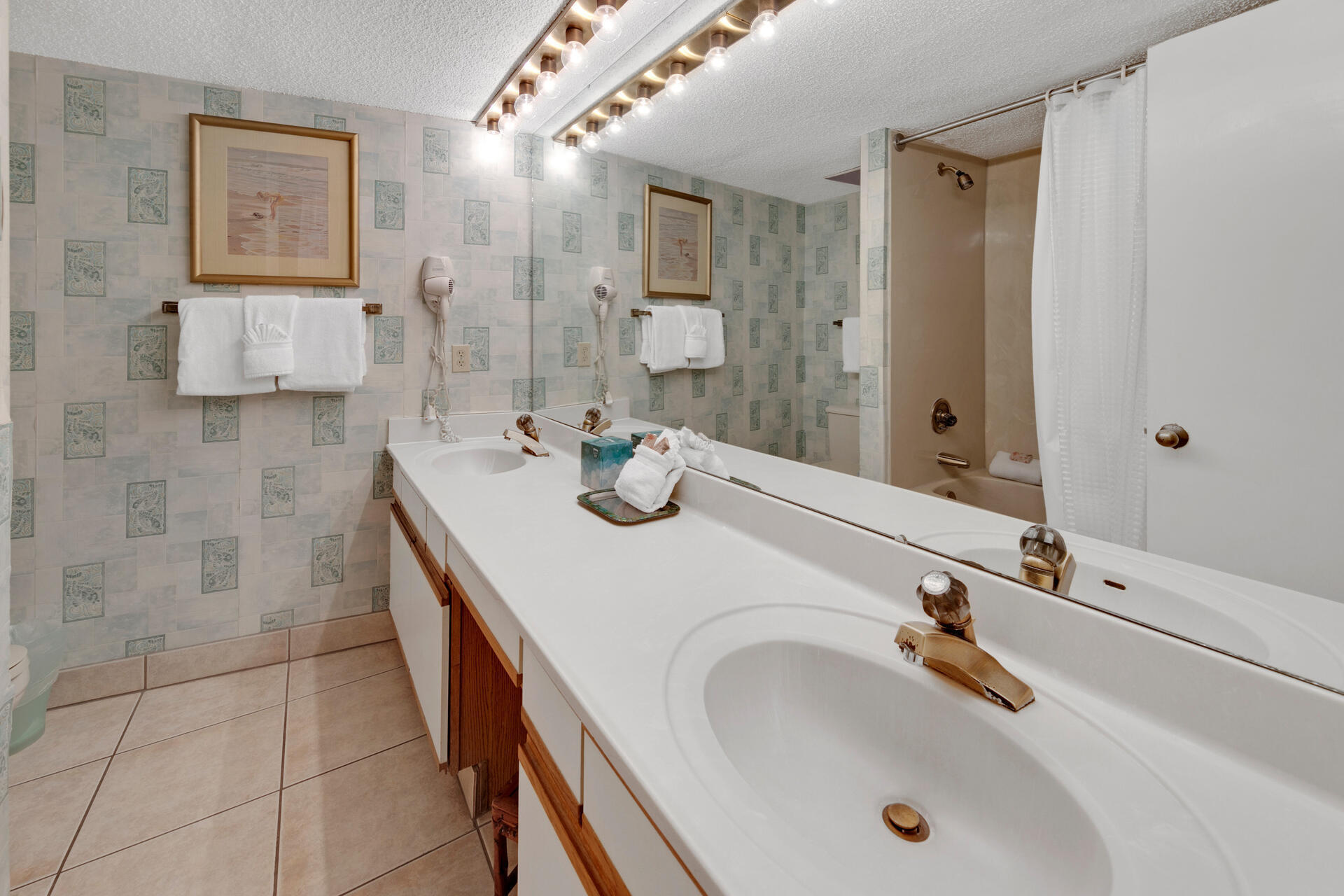 EDGEWATER BEACH CONDO PH 1 - Residential