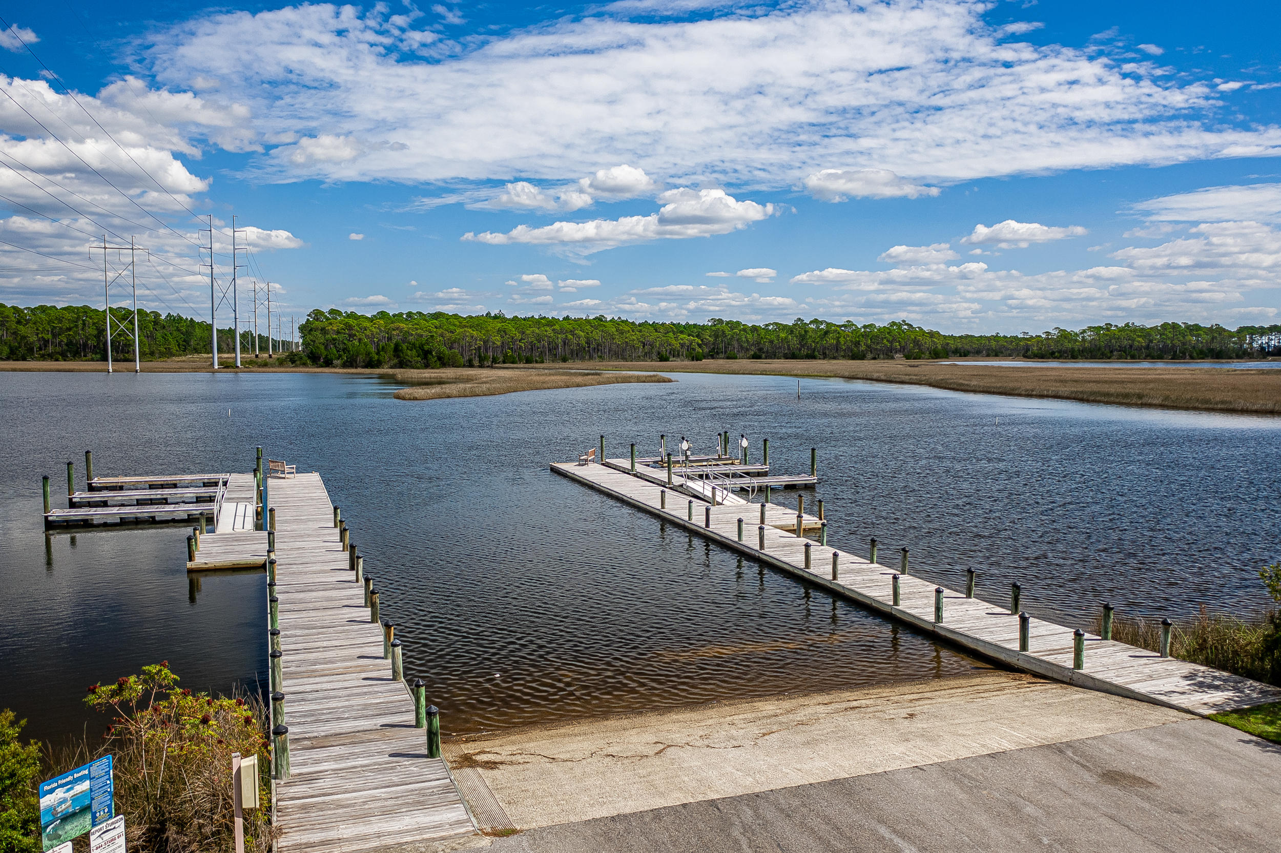RIVERCAMPS ON CROOKED CREEK - Land