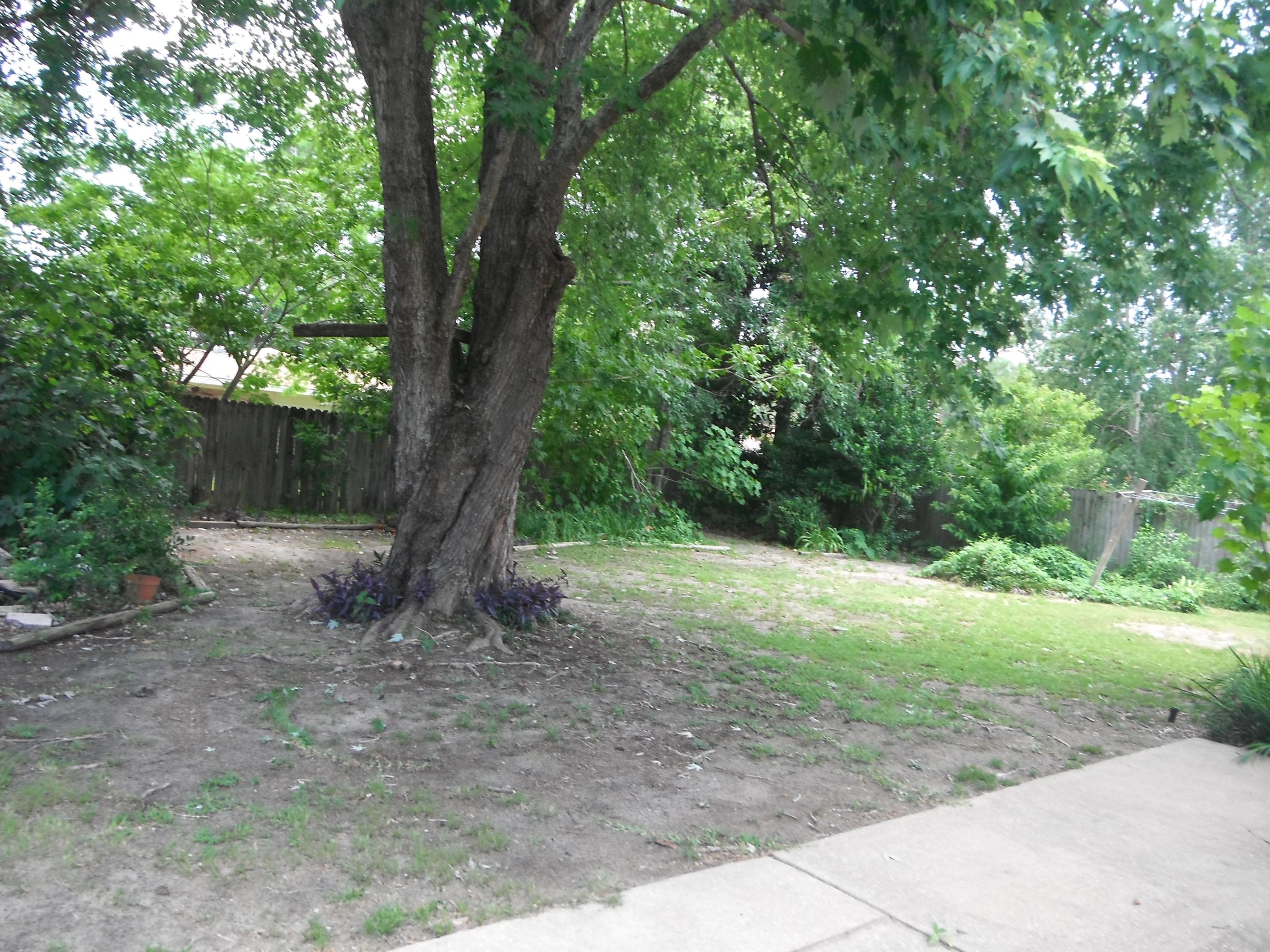 PALM ESTATES UNIT 3 - Residential Lease