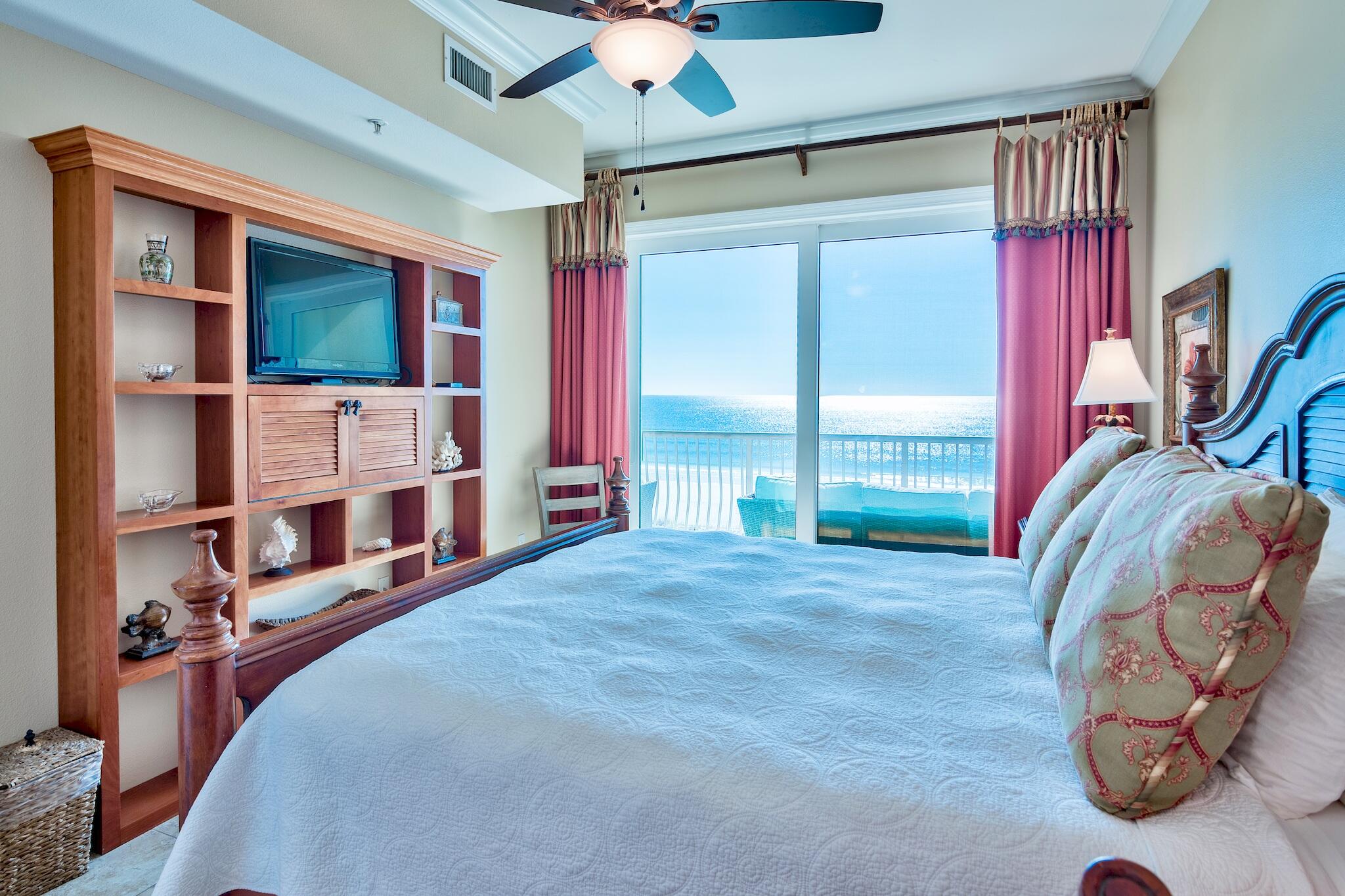 BEACH RETREAT - Residential
