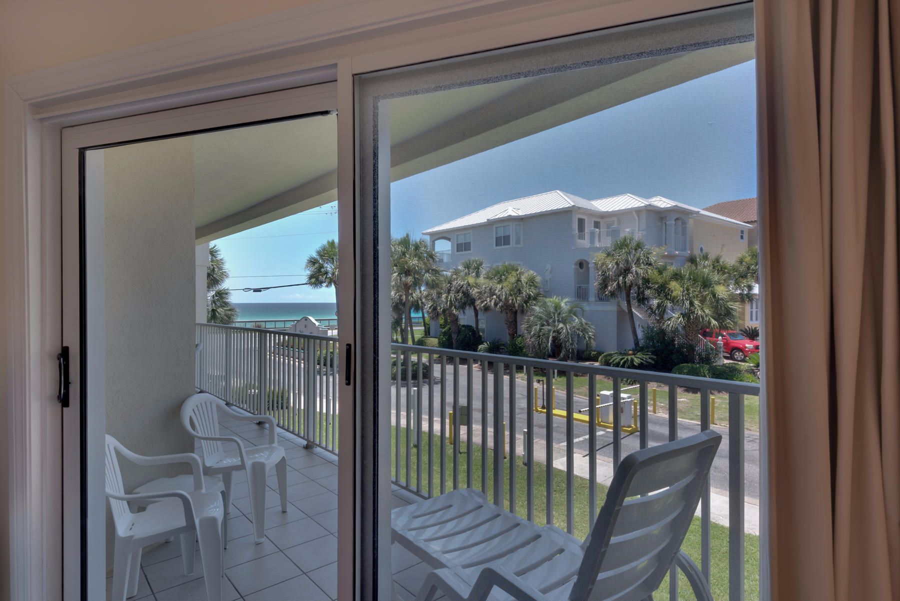 MARAVILLA CONDO 1 - Residential