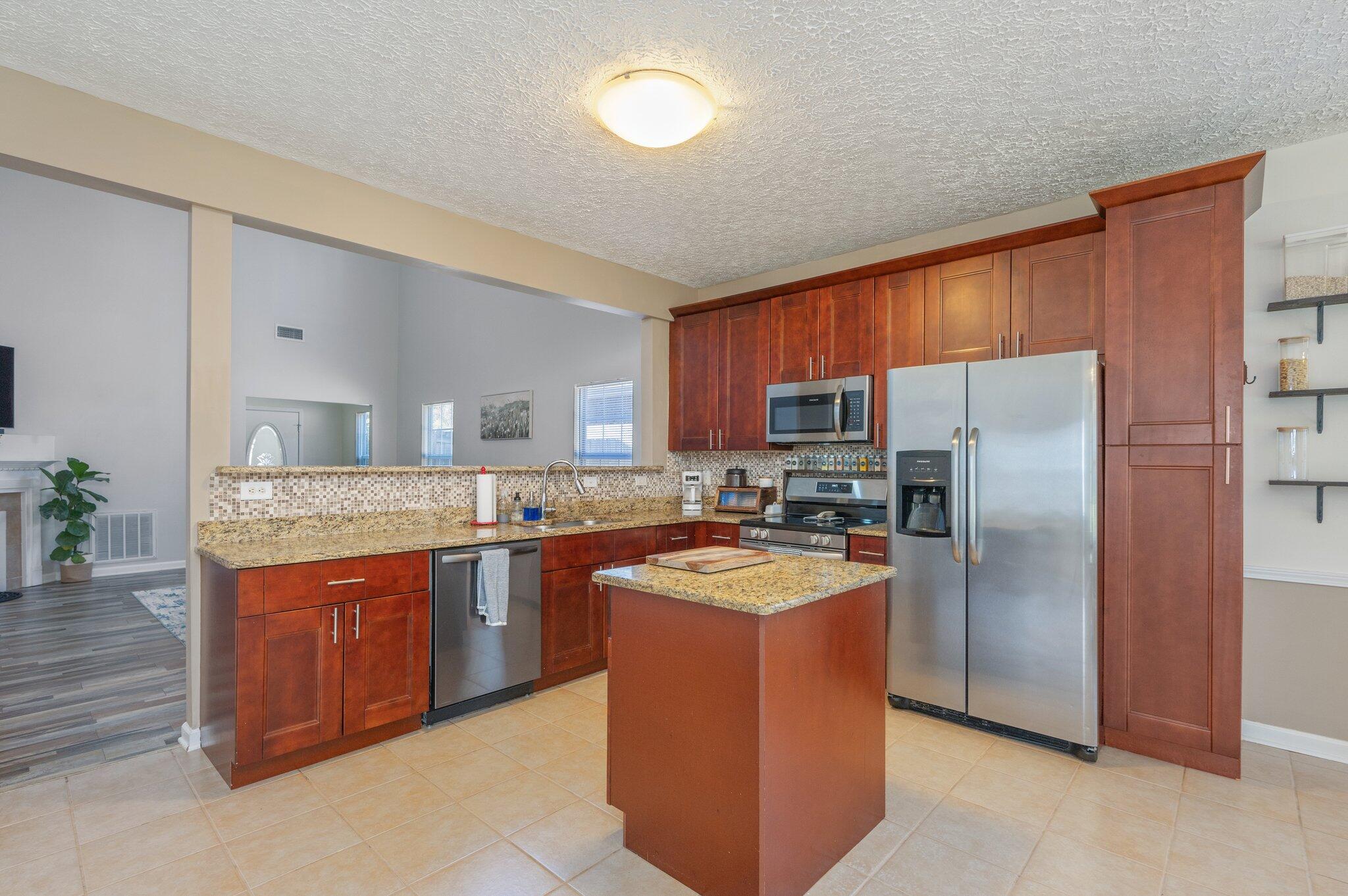 LAKE SILVER 1ST ADDN - Residential
