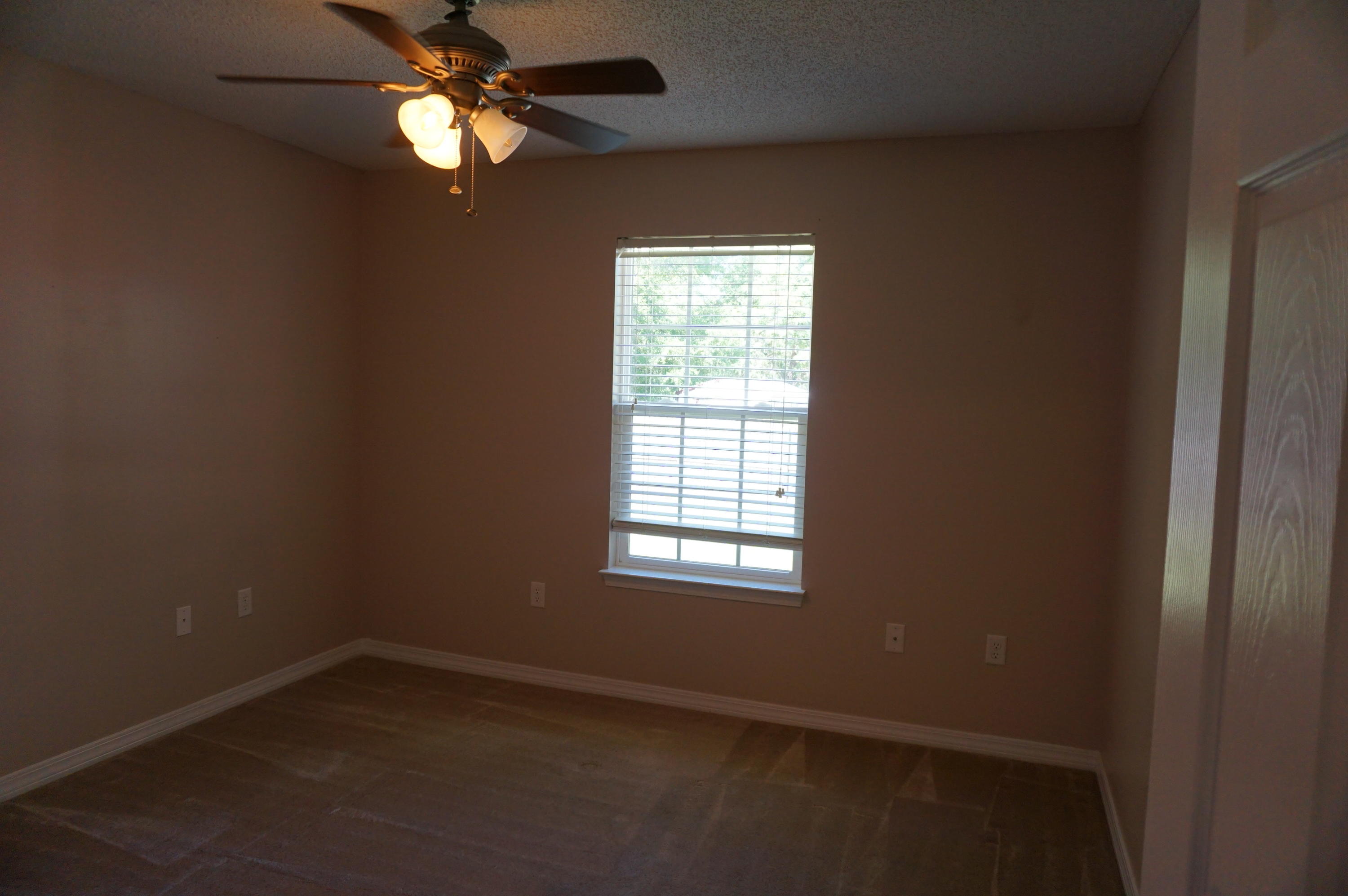 HIDDEN SPRINGS - Residential Lease